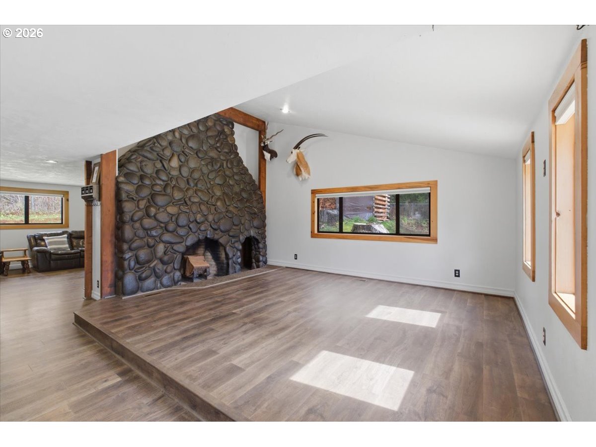 40875 Peoples Dr Property Photo 10
