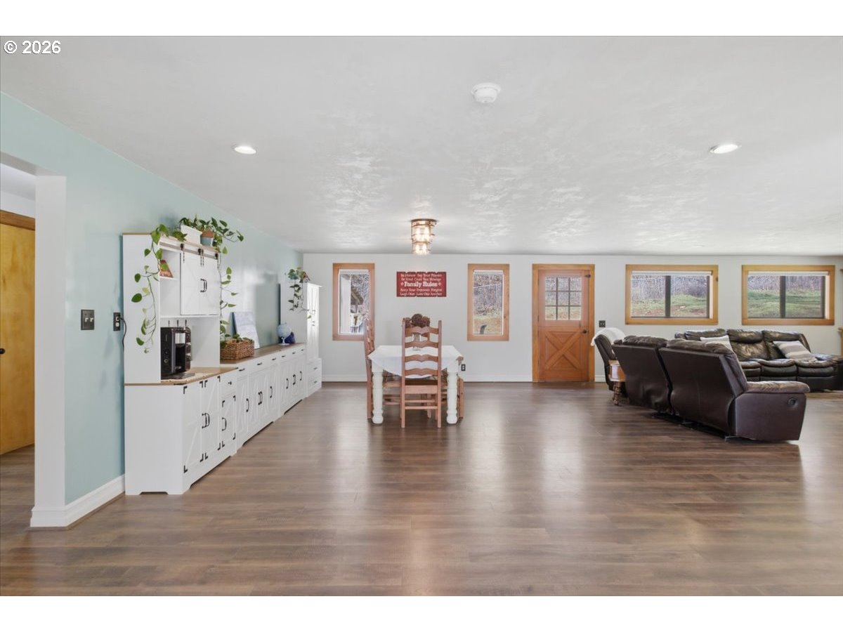 40875 Peoples Dr Property Photo 17