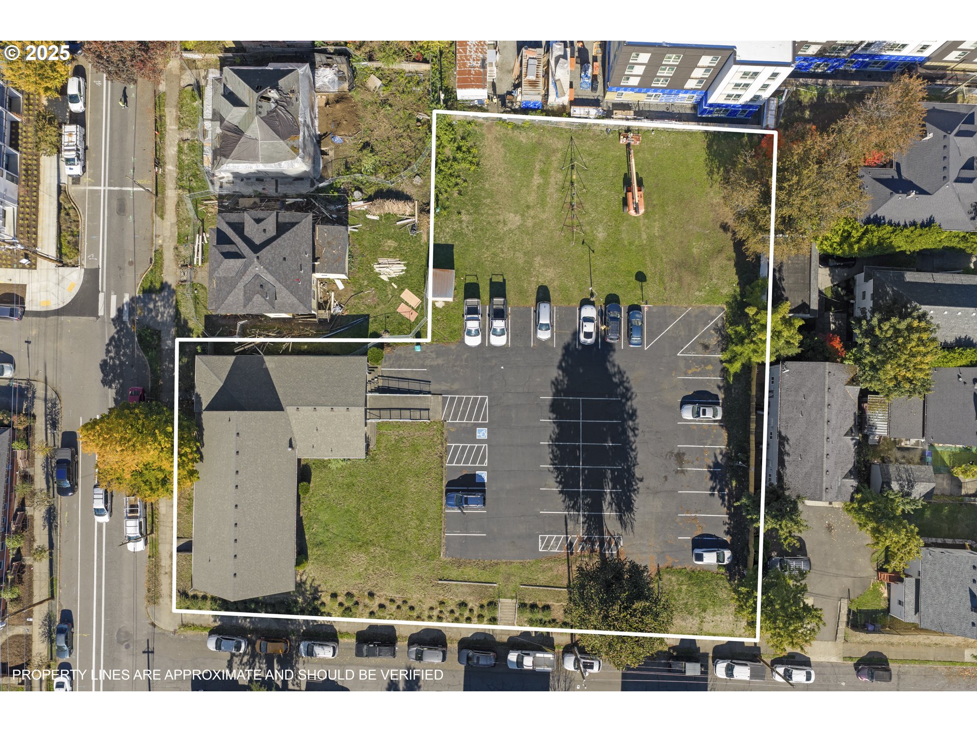 4822 N Vancouver Ave Property Photo 1