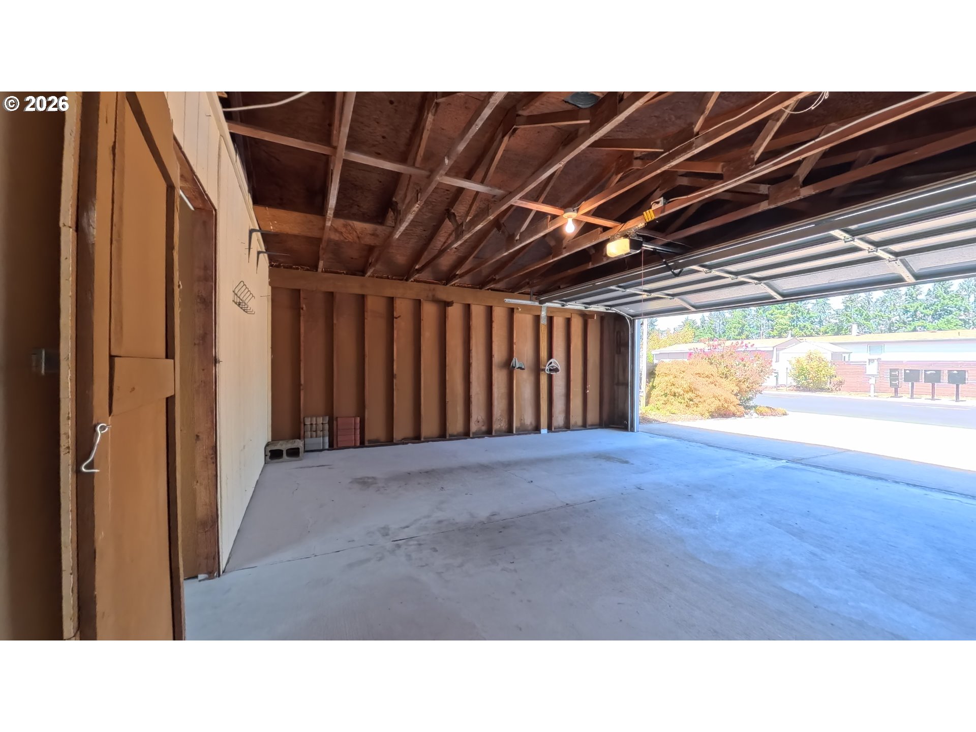 1055 Lockhaven Dr N 83 Property Photo 23