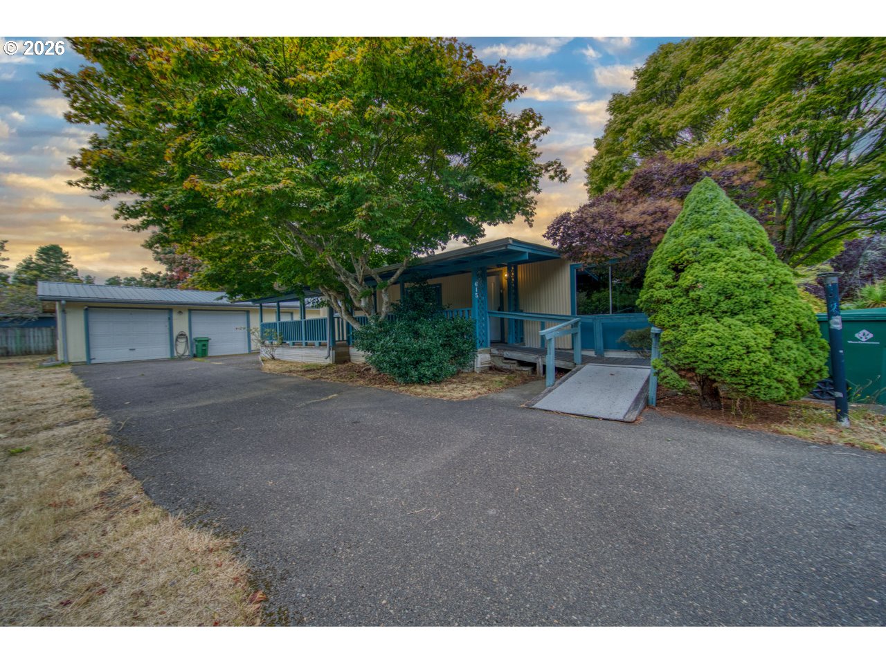 615 Tiara St Property Photo 2