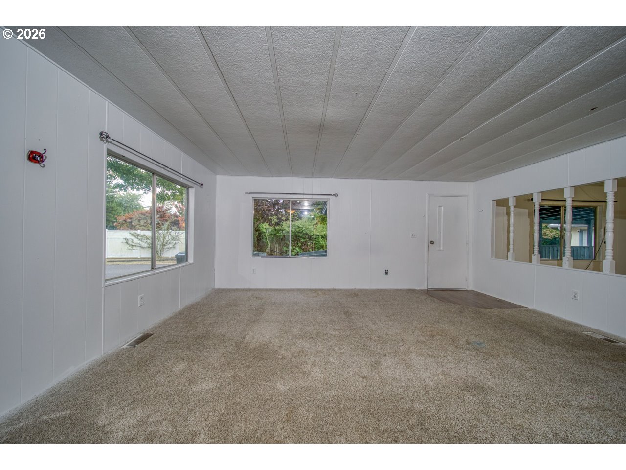 615 Tiara St Property Photo 6