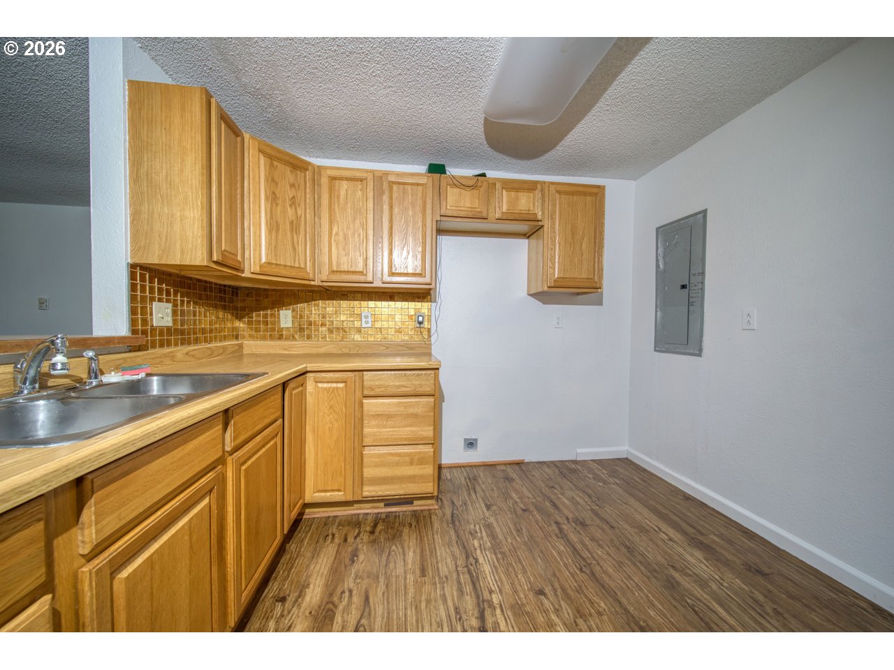 615 Tiara St Property Photo 22