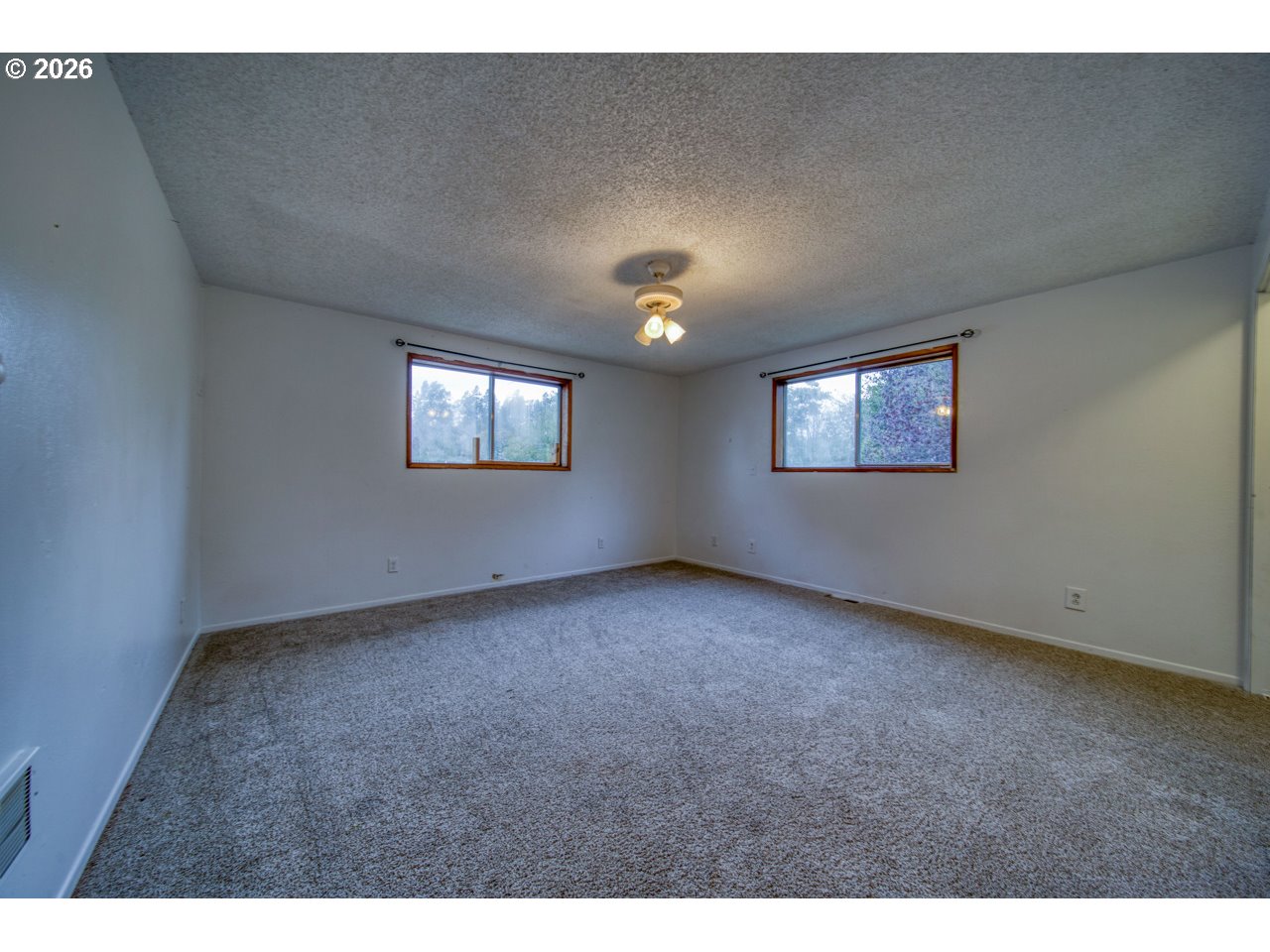 615 Tiara St Property Photo 28