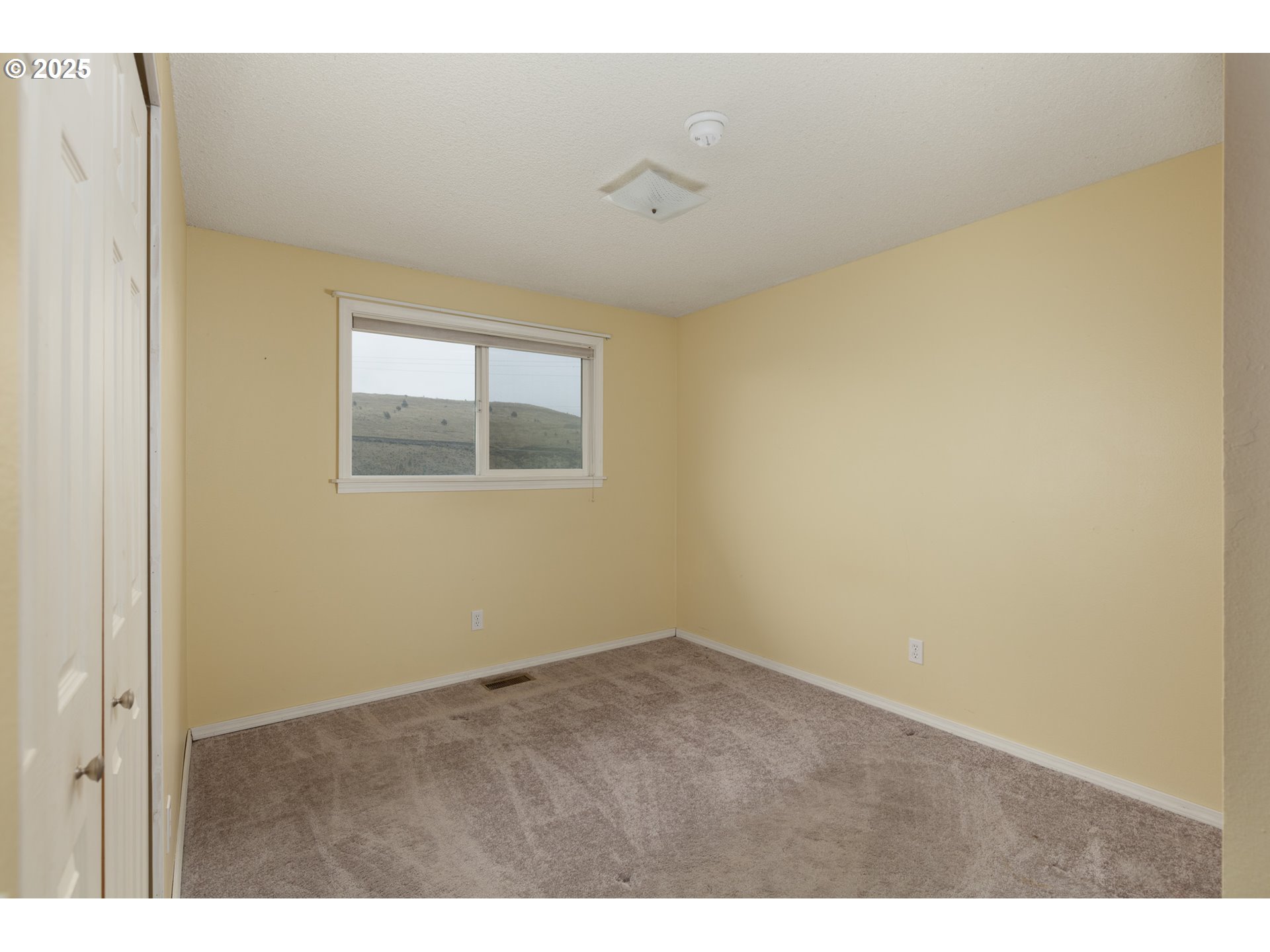 624 Staats Ave Property Photo 10