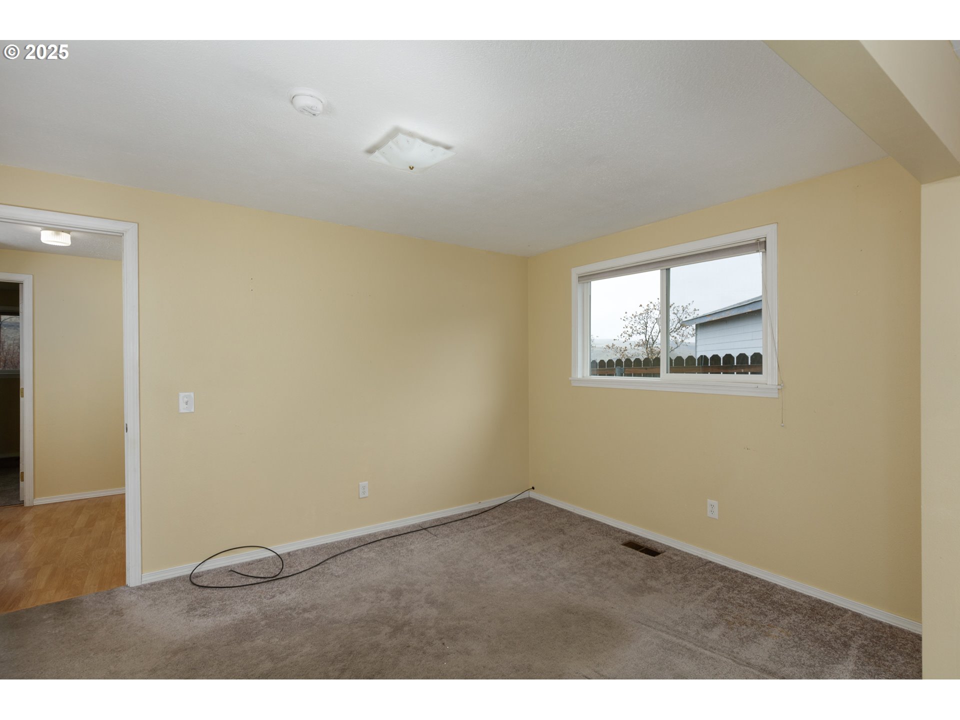 624 Staats Ave Property Photo 12