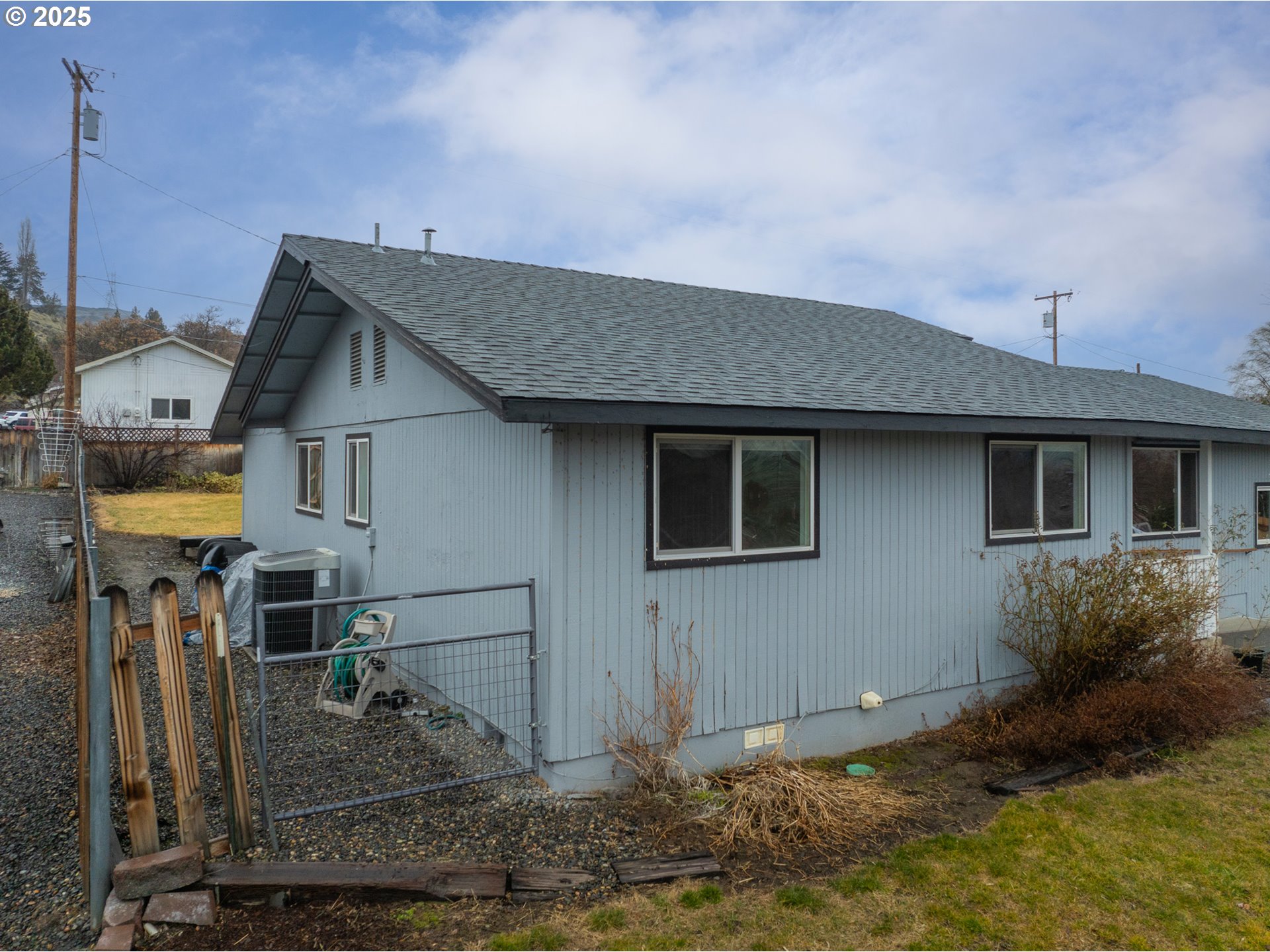 624 Staats Ave Property Photo 19