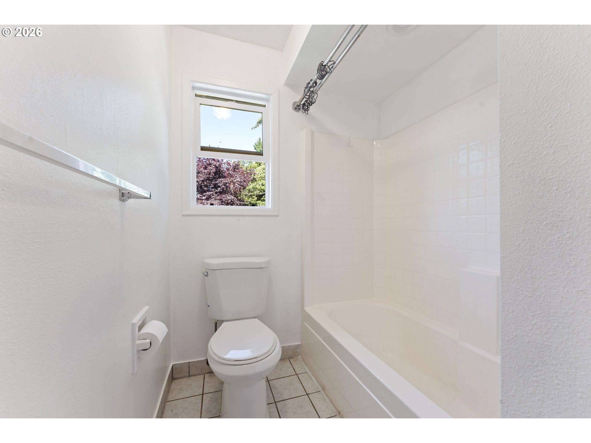 2230 Oak St Property Photo 17