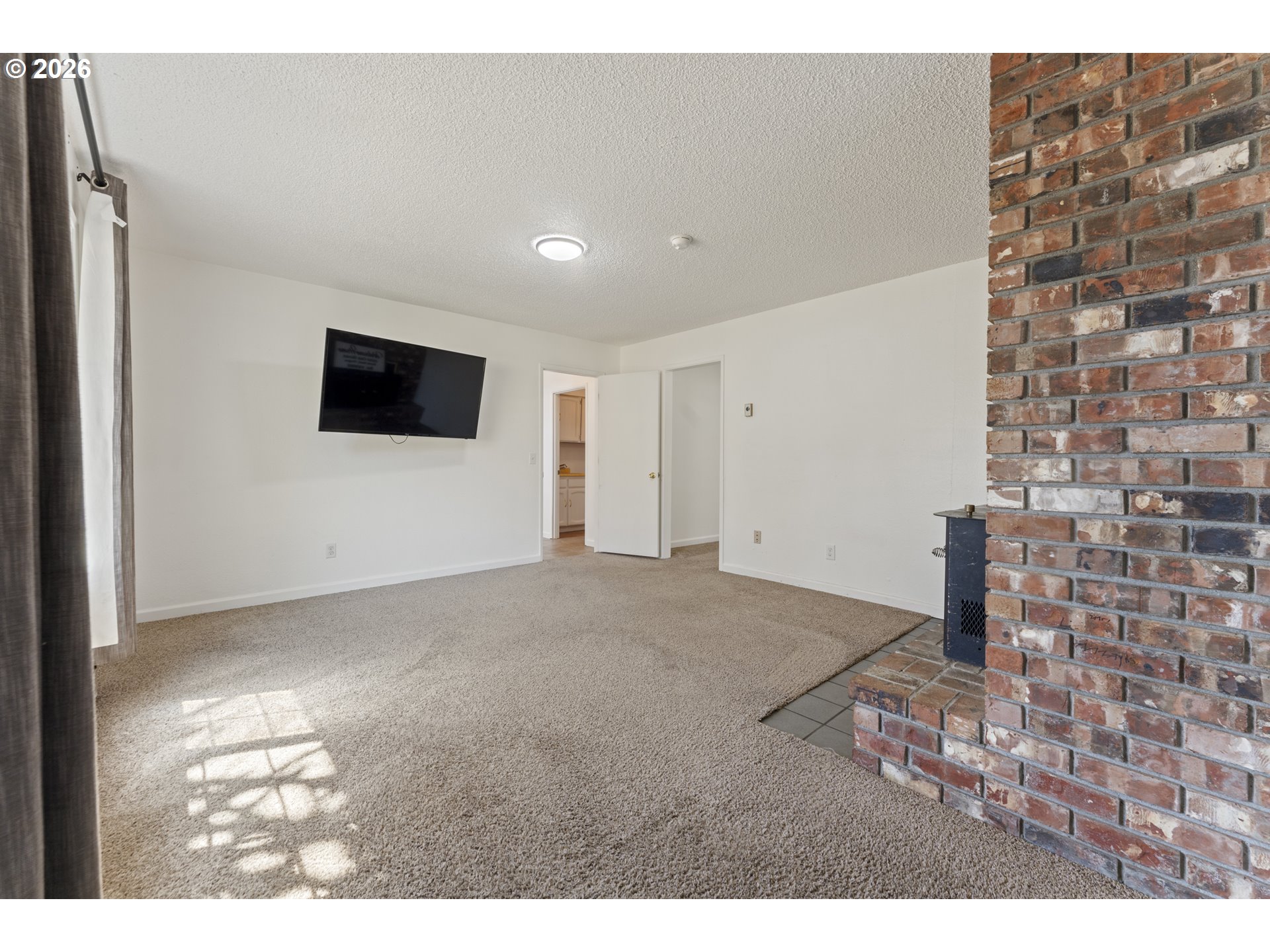2230 Oak St Property Photo 31
