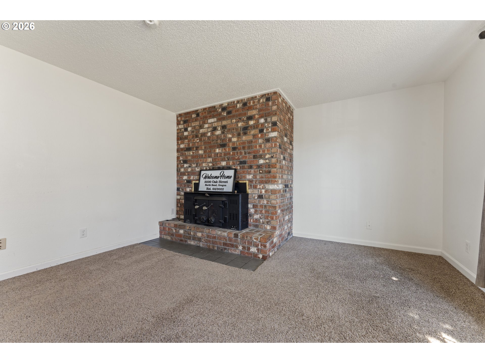 2230 Oak St Property Photo 32