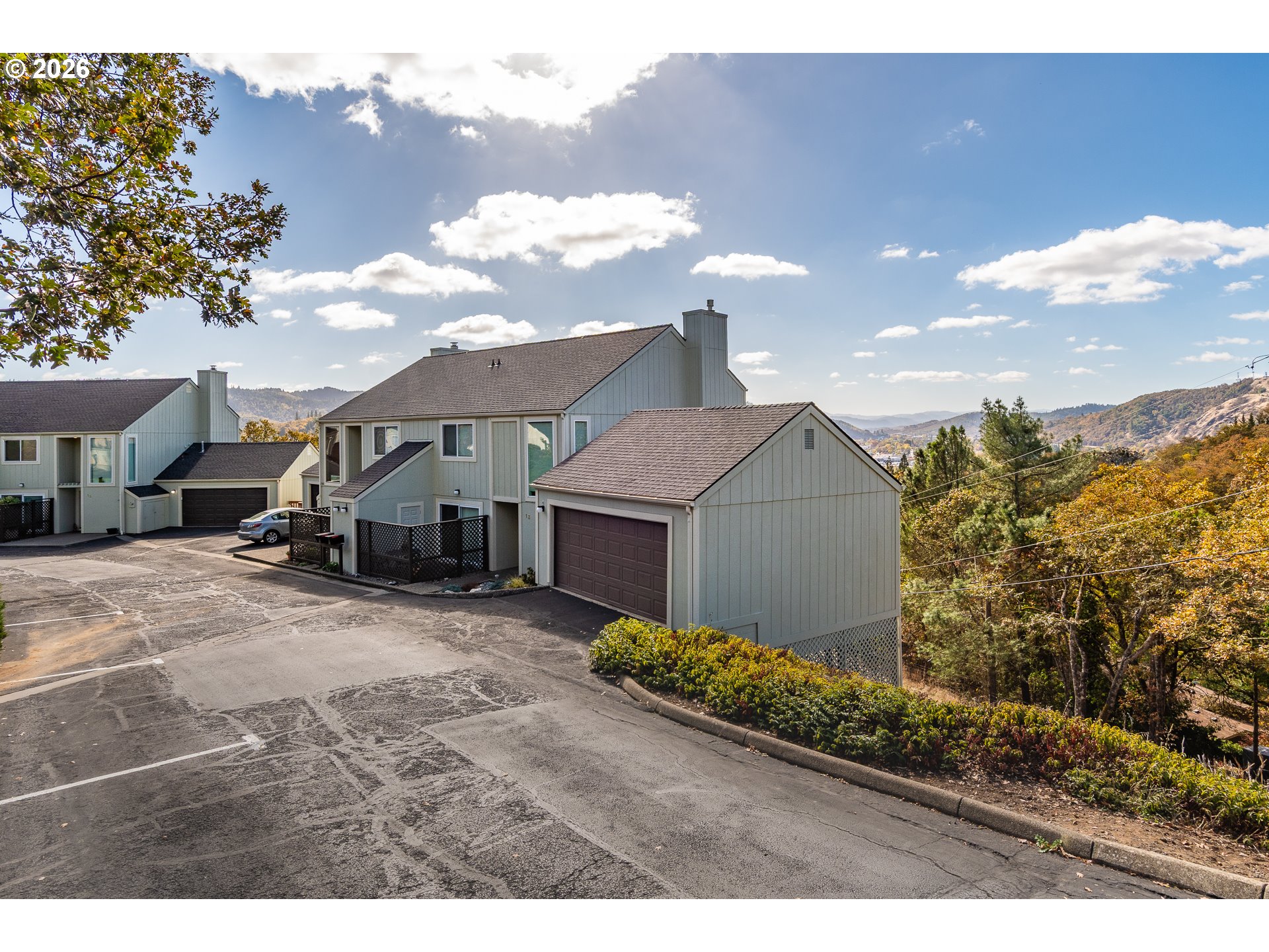 13 Ne Spyglass Loop Property Photo 3