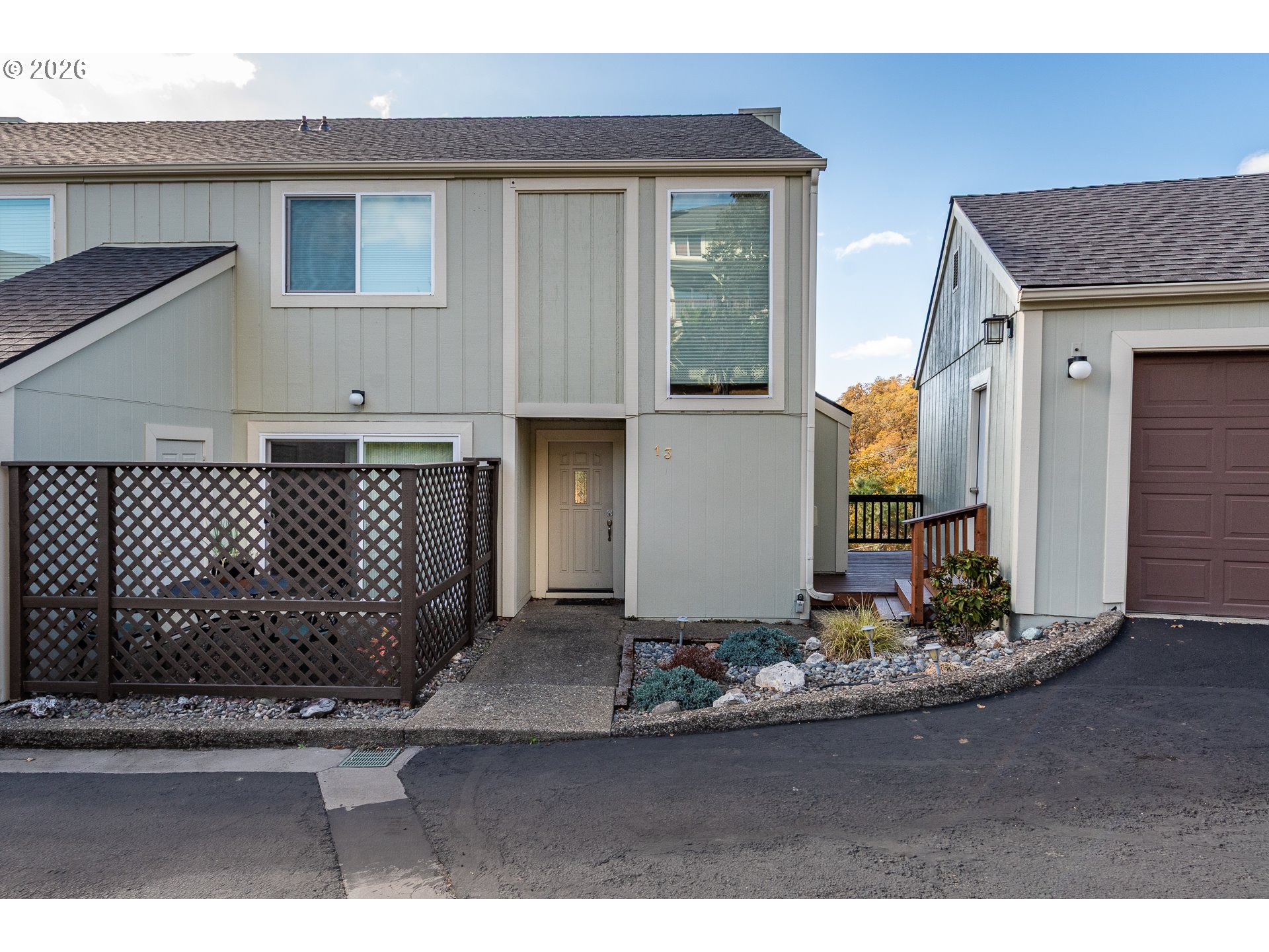 13 Ne Spyglass Loop Property Photo 6