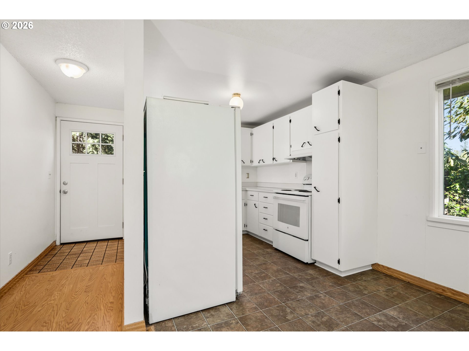 3437 Storey Blvd Property Photo 4