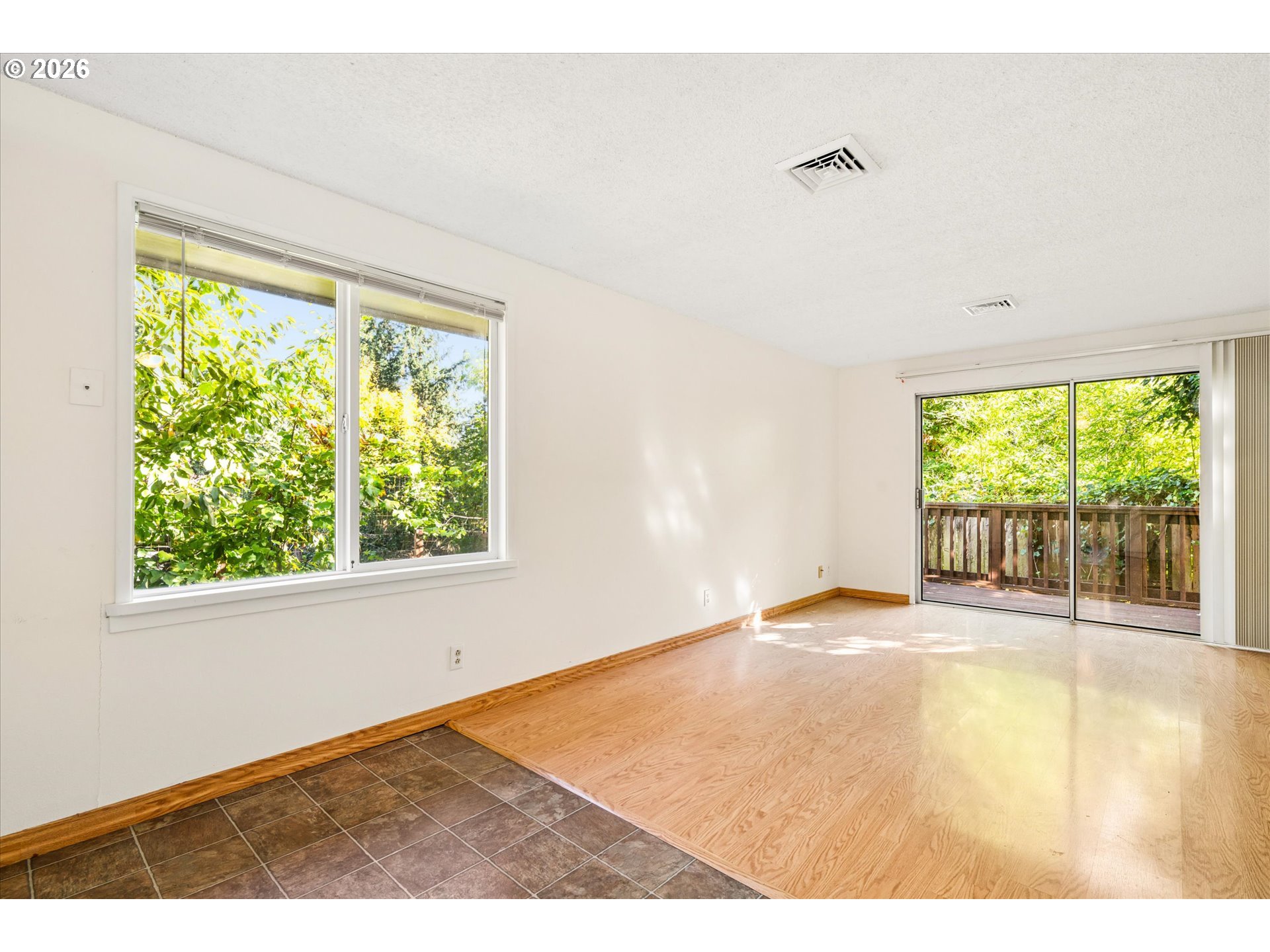 3437 Storey Blvd Property Photo 11