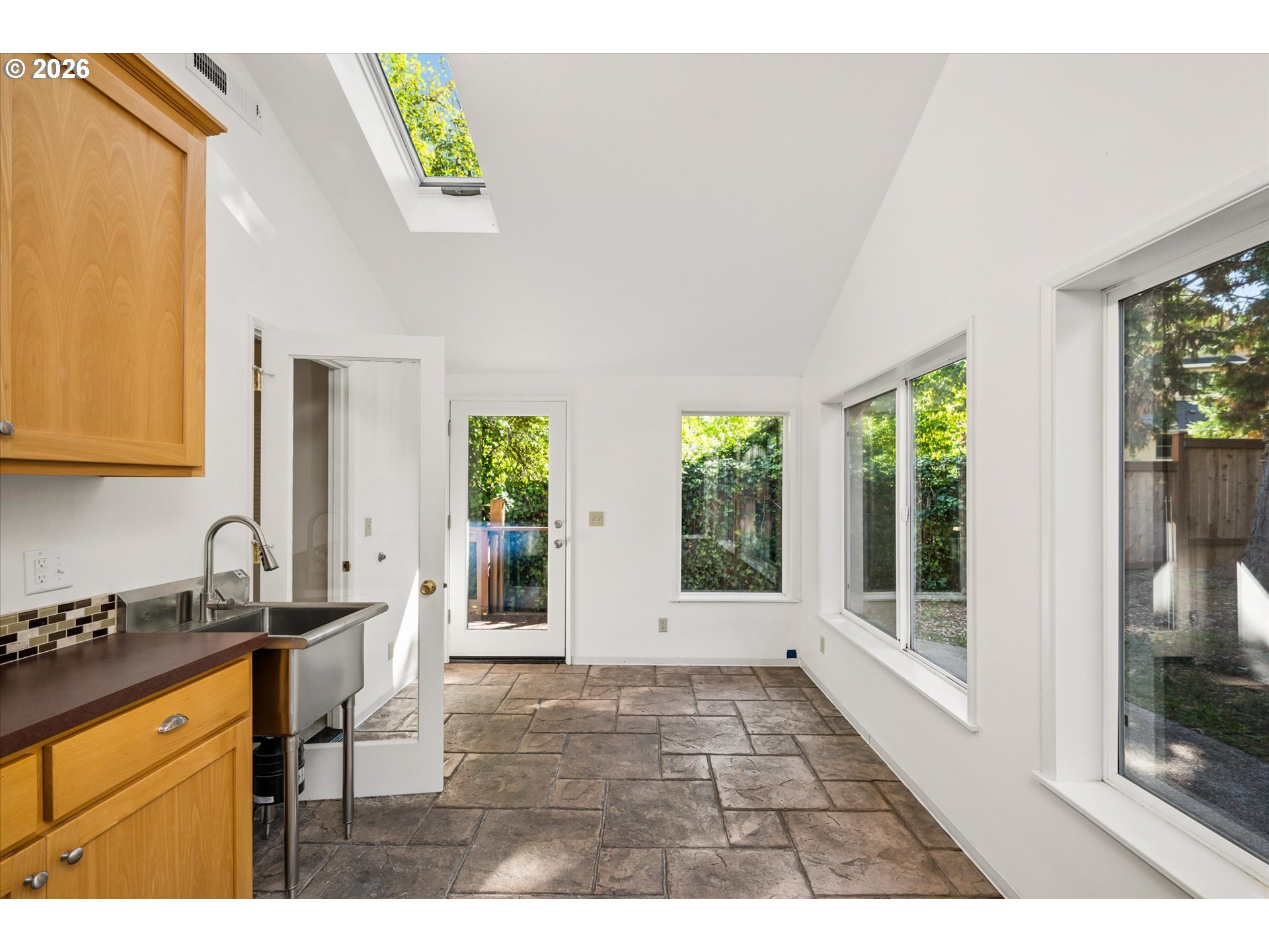 3437 Storey Blvd Property Photo 25