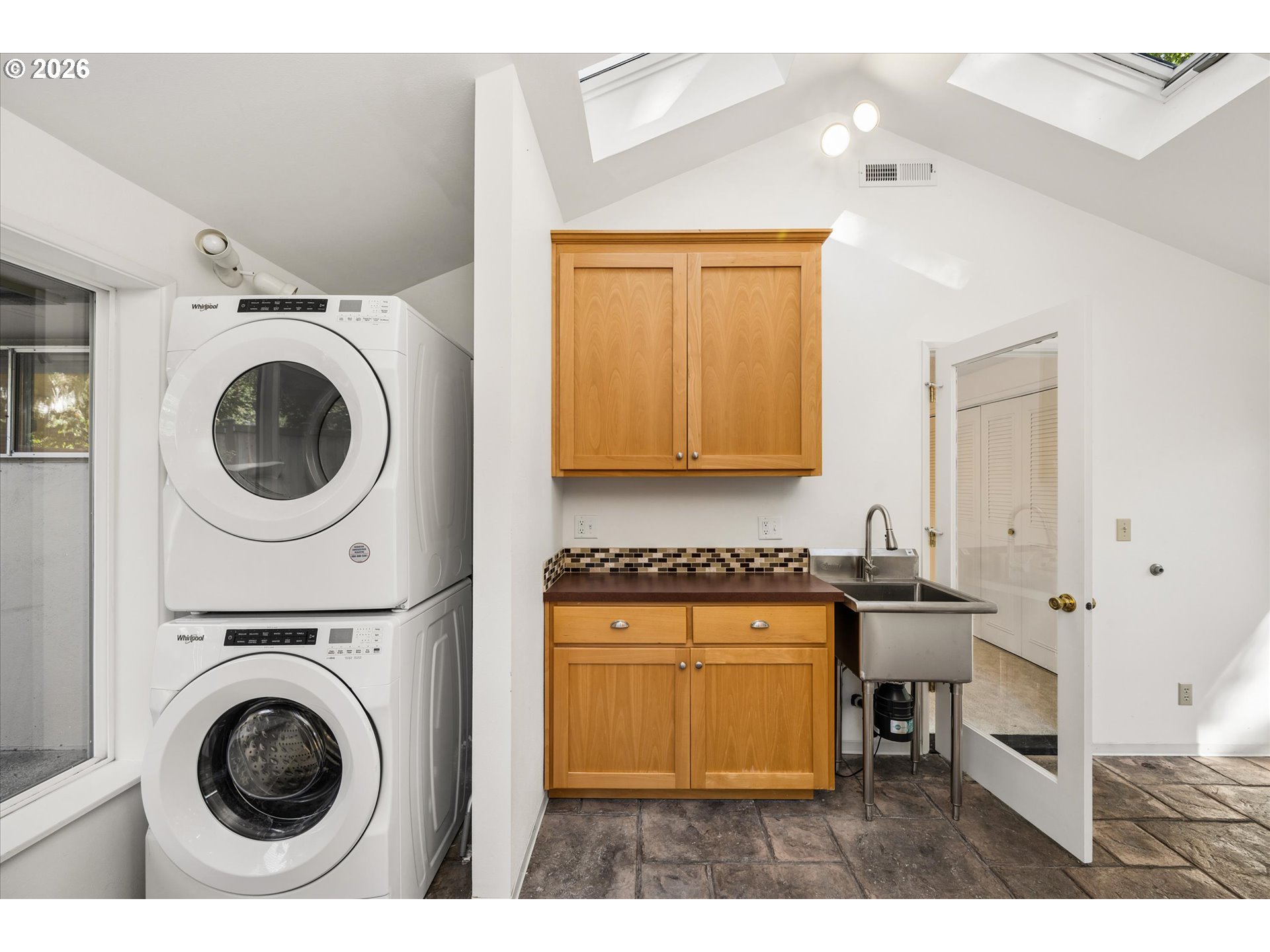 3437 Storey Blvd Property Photo 28