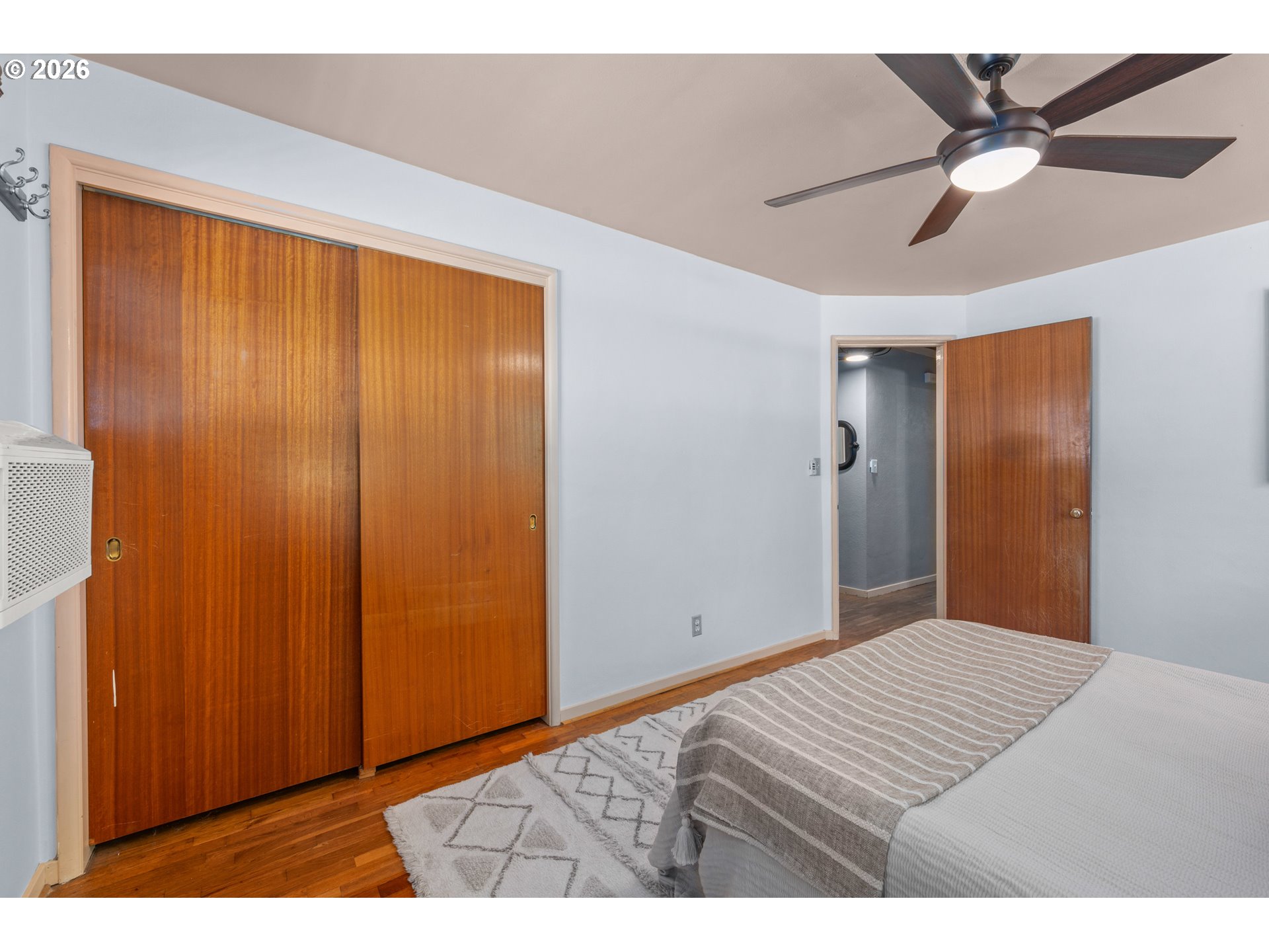880 Hughes St Property Photo 25
