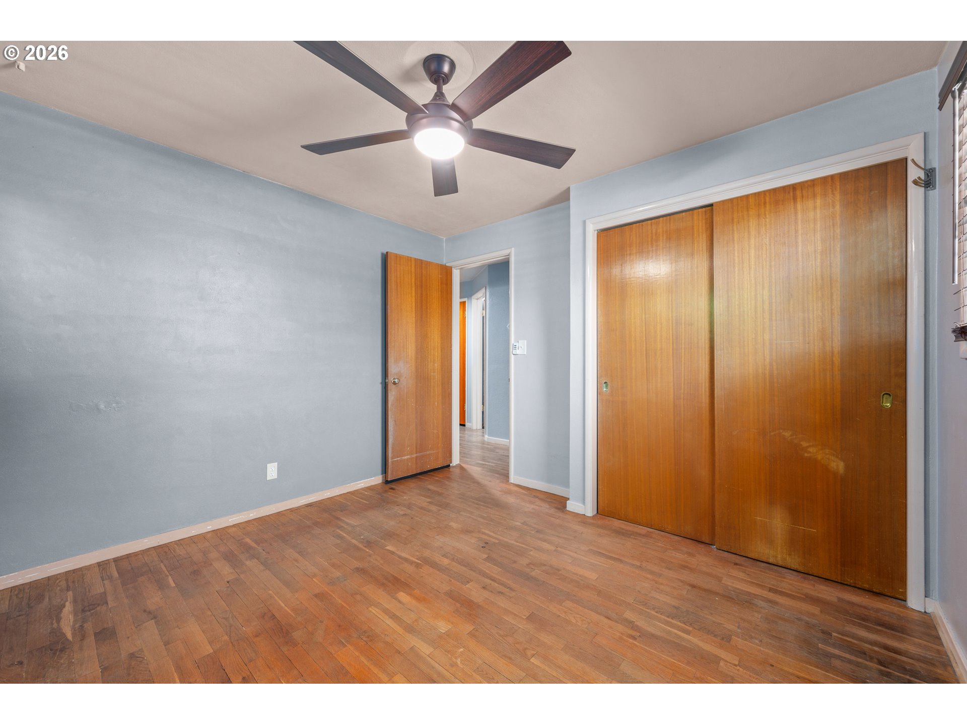 880 Hughes St Property Photo 27
