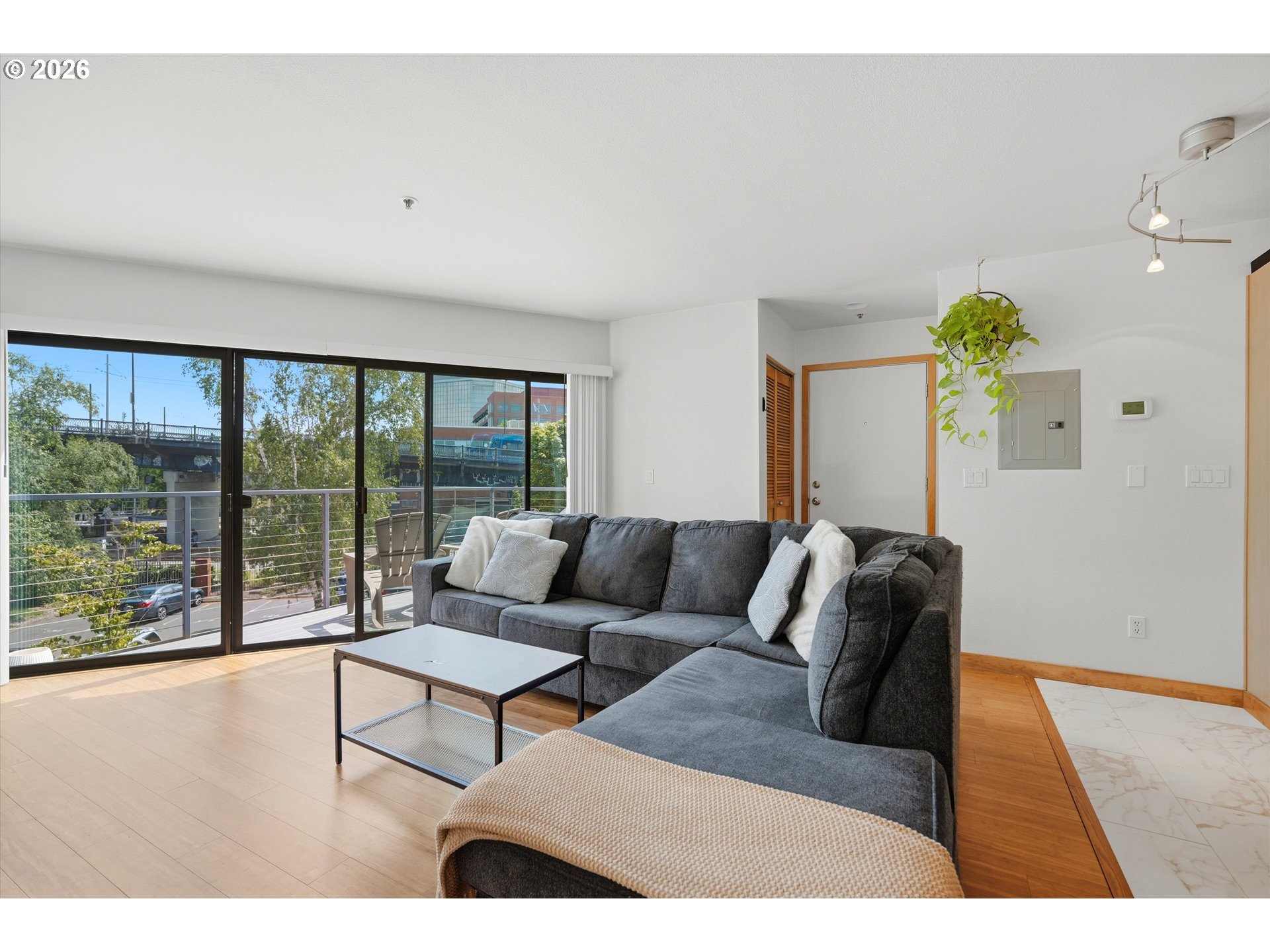 606 Nw Naito Pkwy A9 Property Photo 10