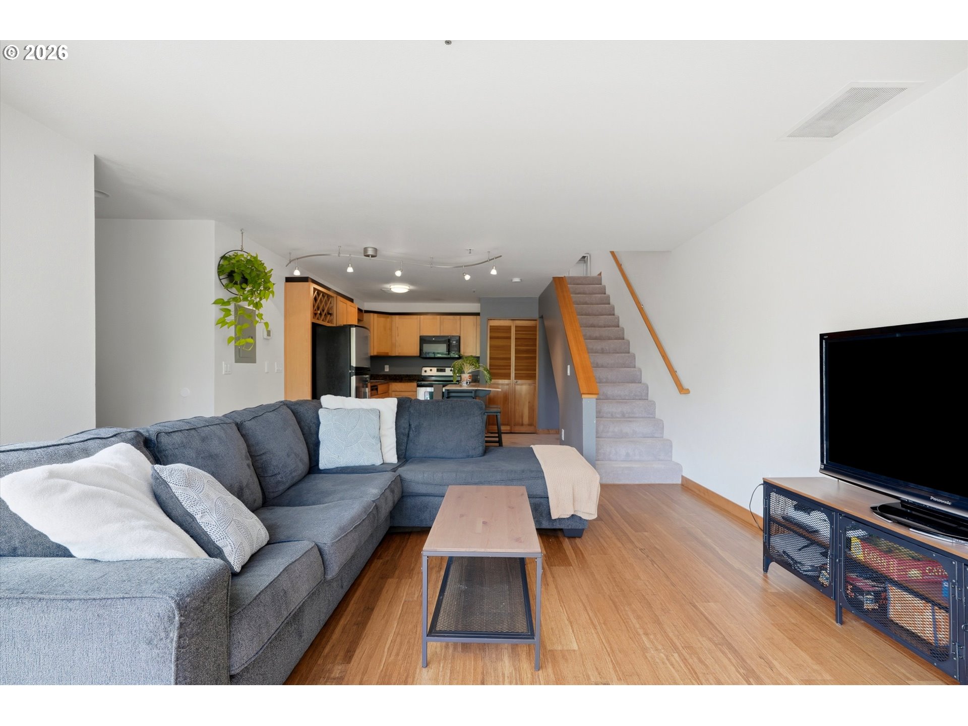 606 Nw Naito Pkwy A9 Property Photo 12