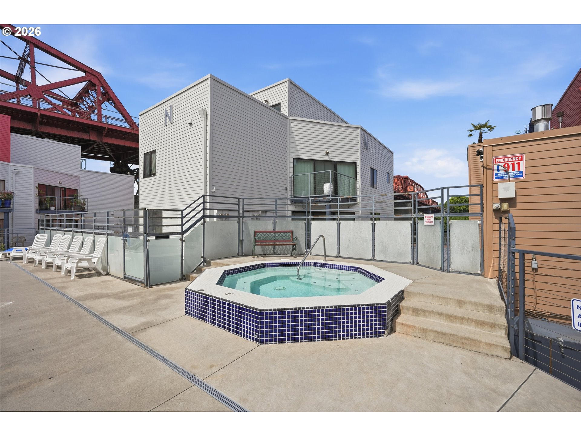 606 Nw Naito Pkwy A9 Property Photo 37