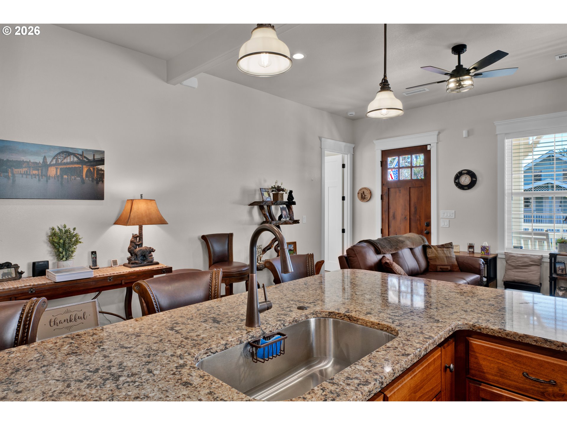 290 Harbor St Property Photo 15