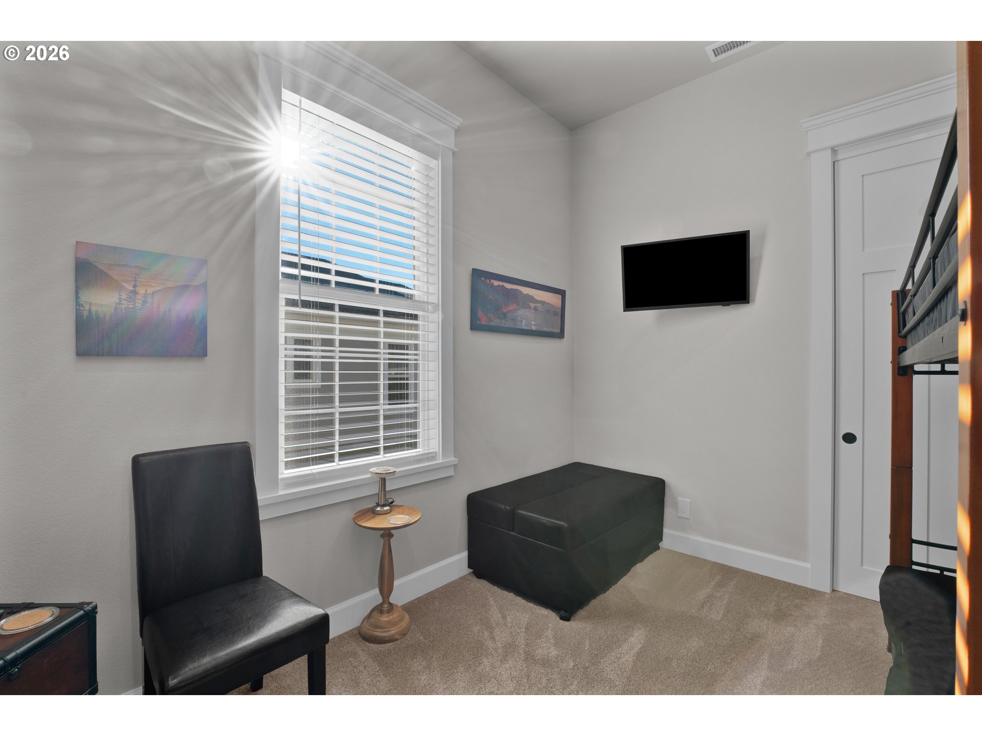 290 Harbor St Property Photo 18