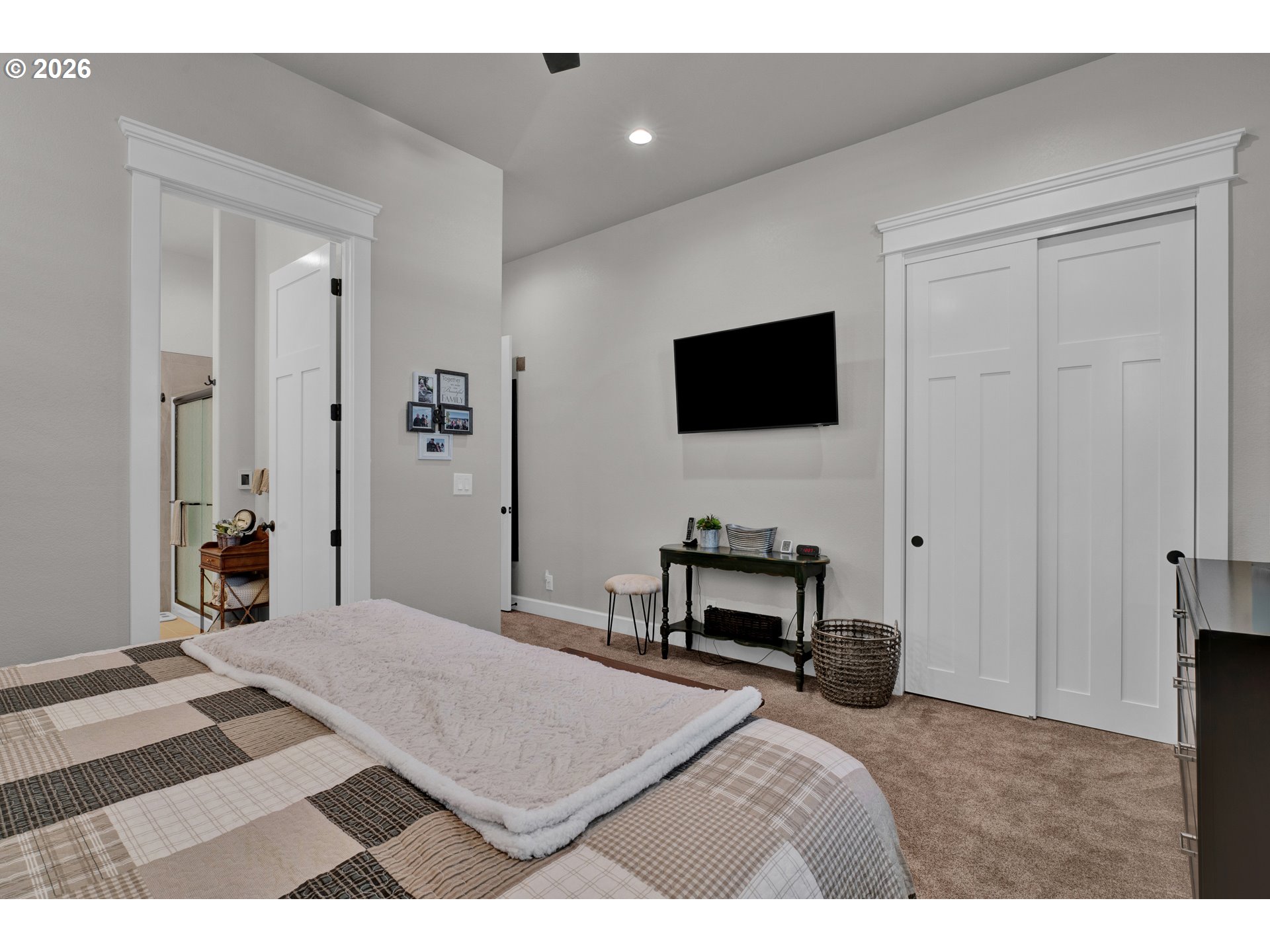 290 Harbor St Property Photo 22