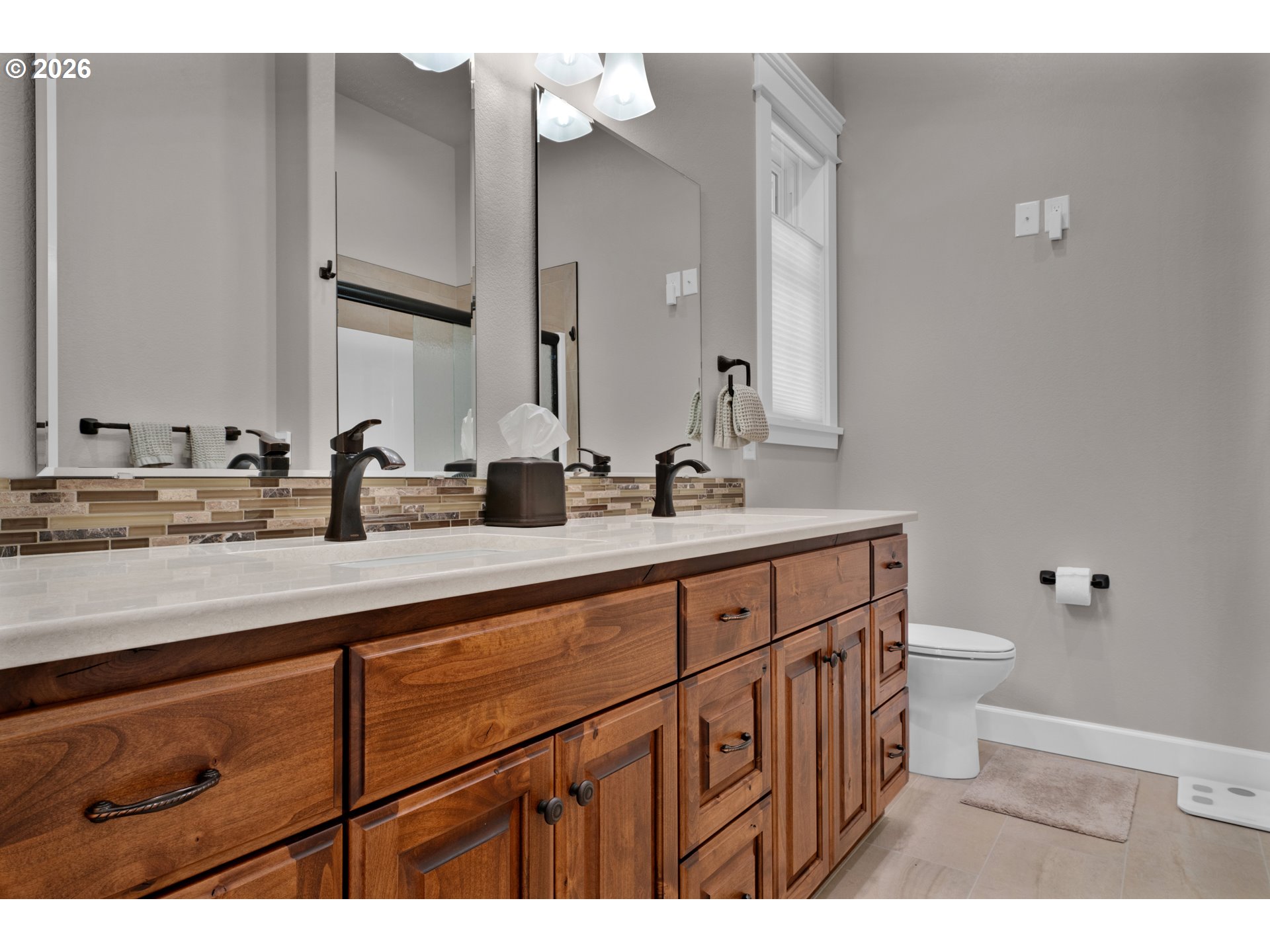 290 Harbor St Property Photo 23