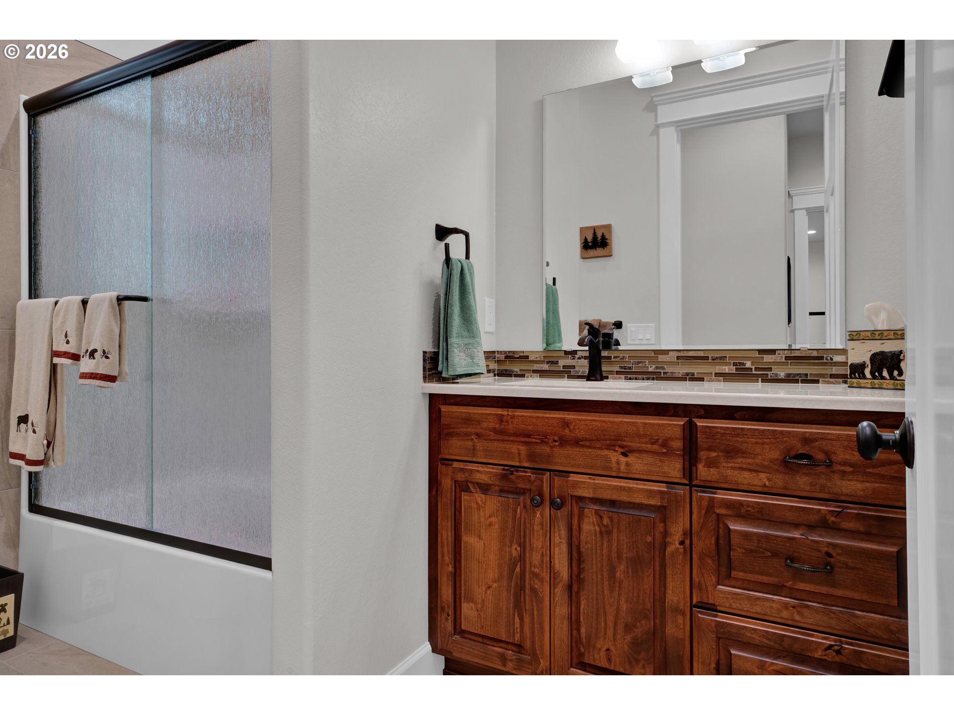290 Harbor St Property Photo 26