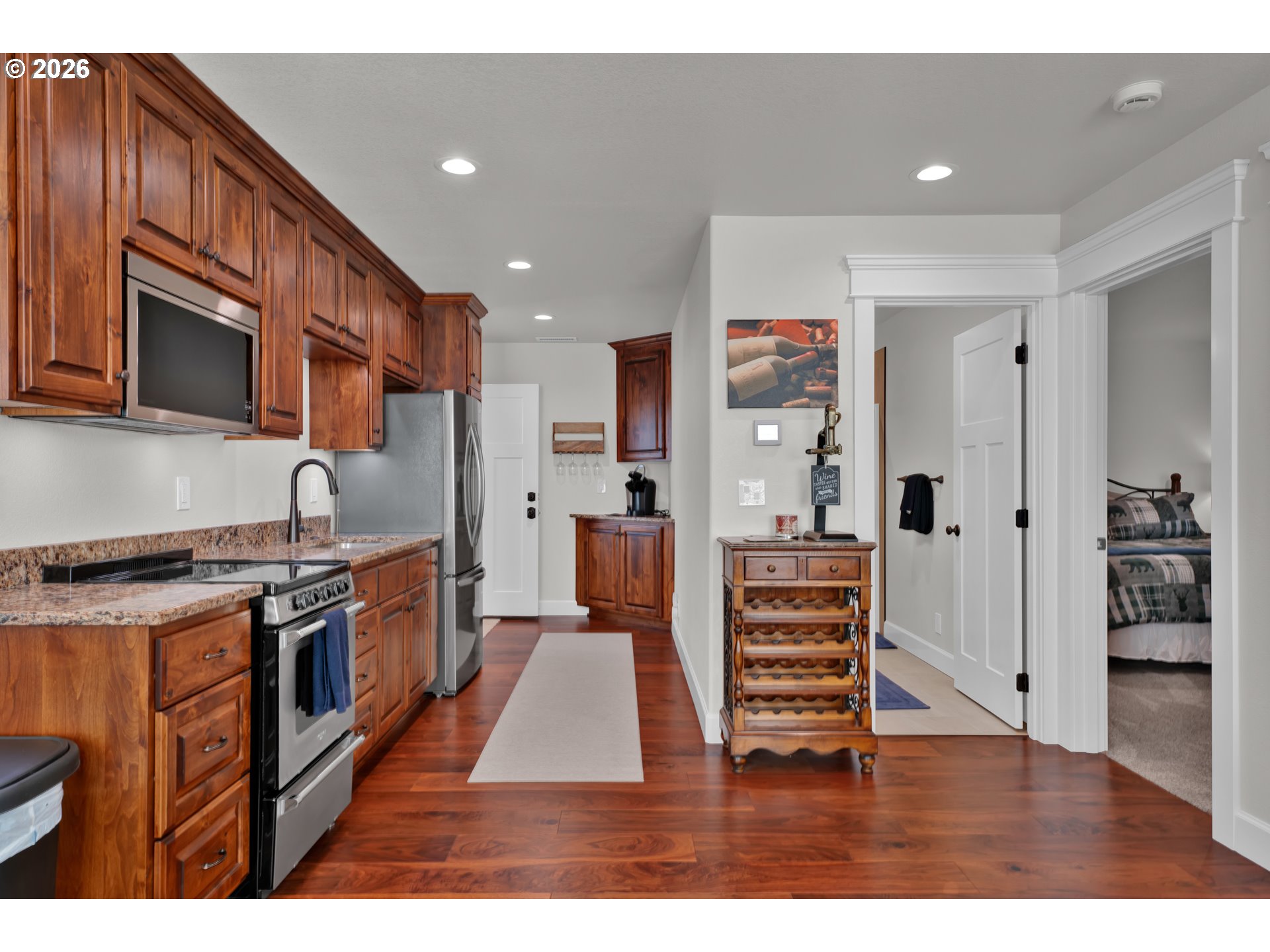 290 Harbor St Property Photo 41