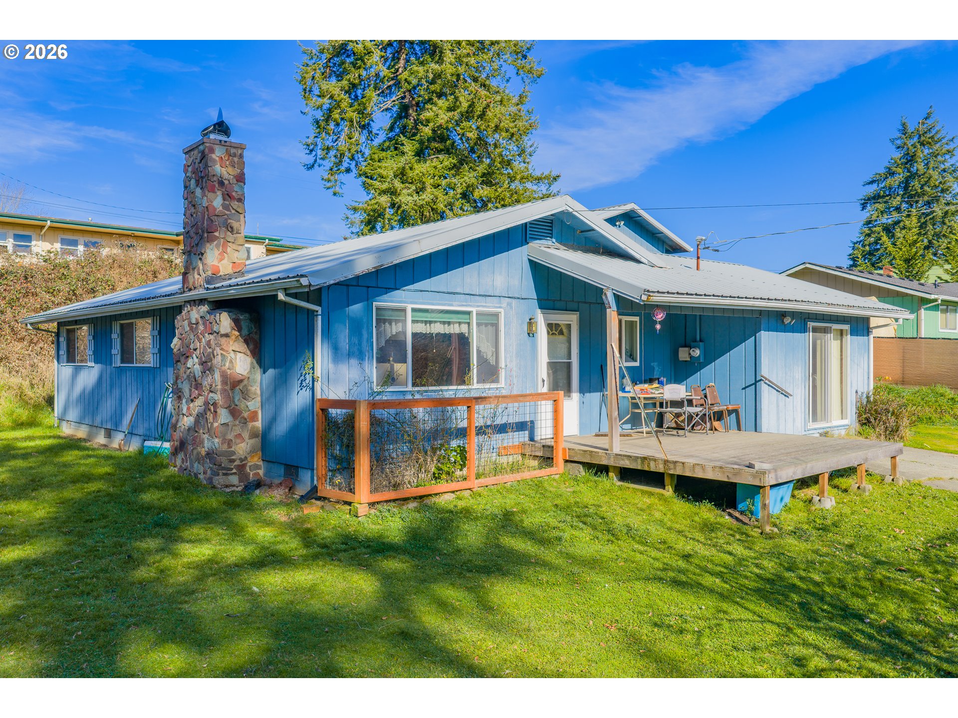 536 18th St Property Photo 1