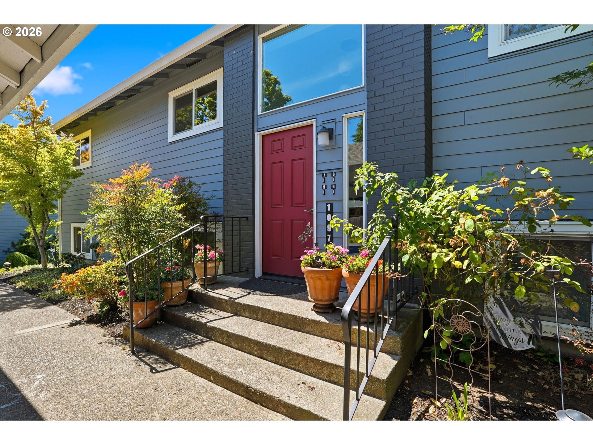 10970 SW MEADOWBROOK DR 7 Property Photo 1