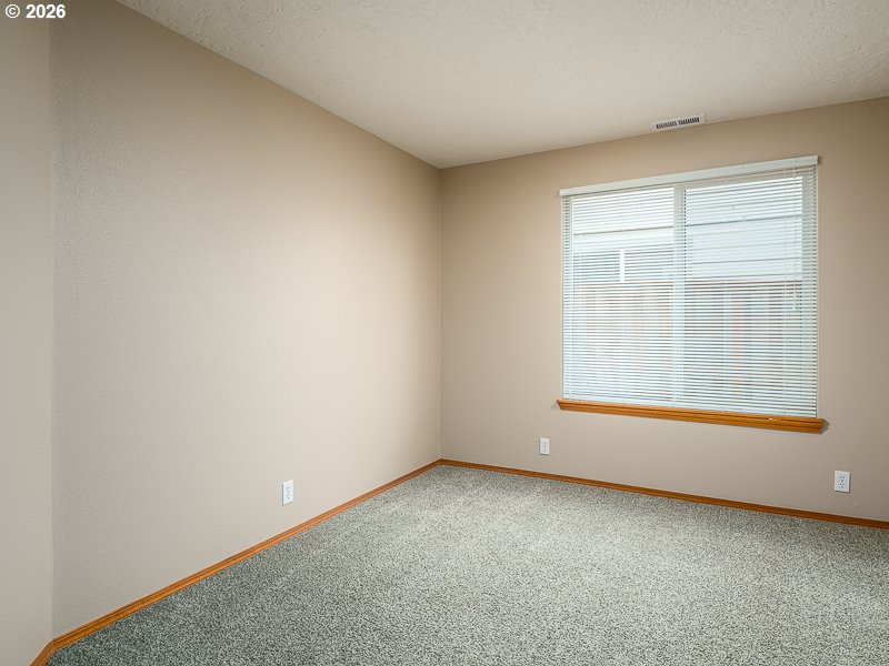 765 4th Ave Property Photo 15