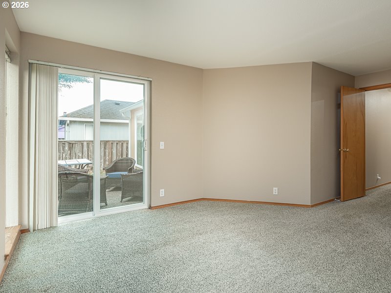 765 4th Ave Property Photo 19