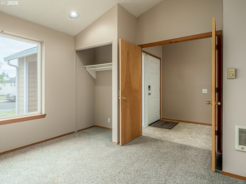 765 4th Ave Property Photo 26