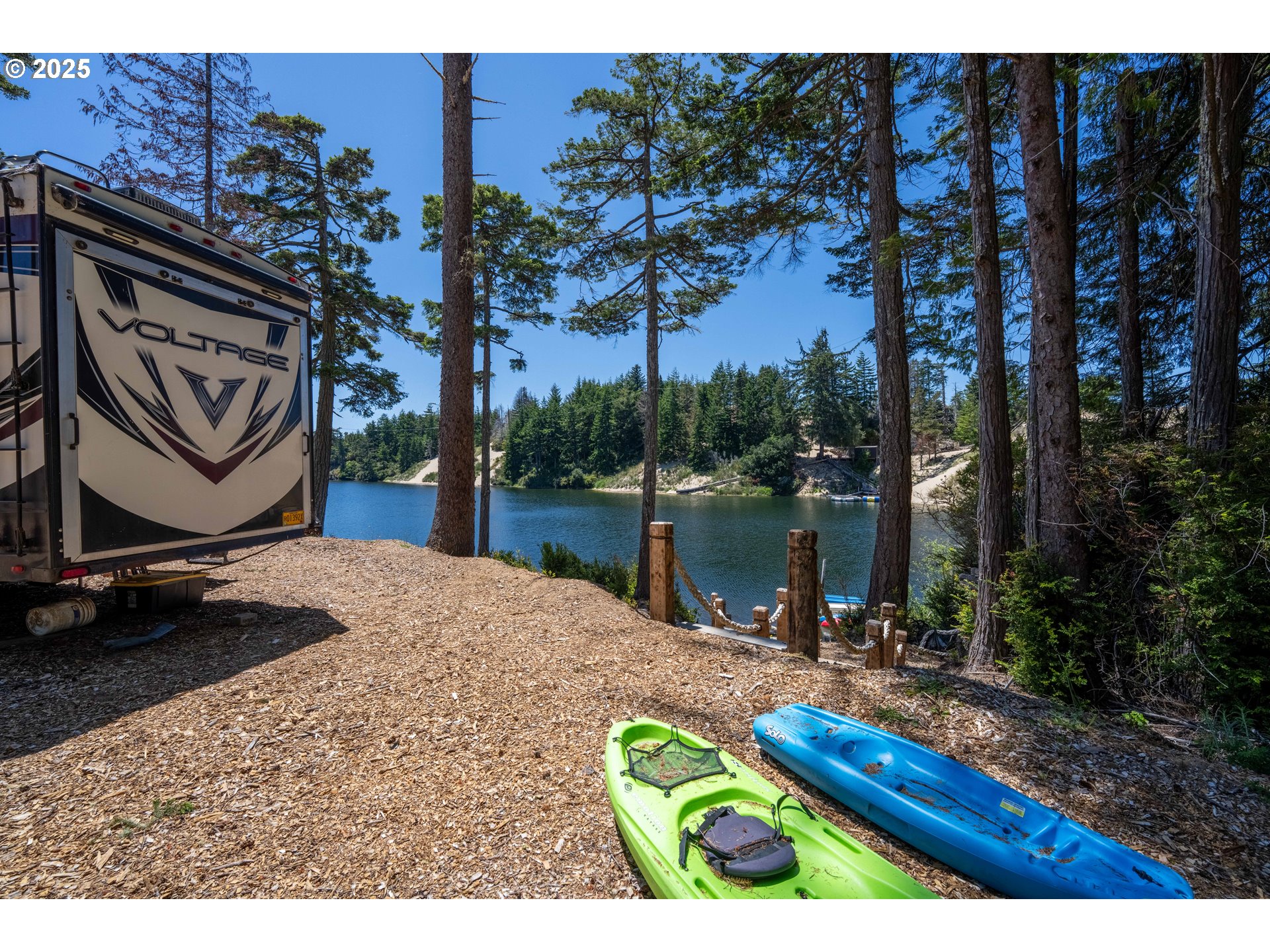70298 Highway 101 Property Photo 10