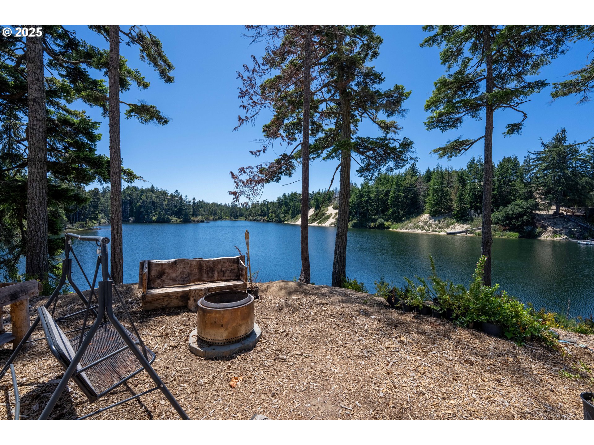 70298 Highway 101 Property Photo 14