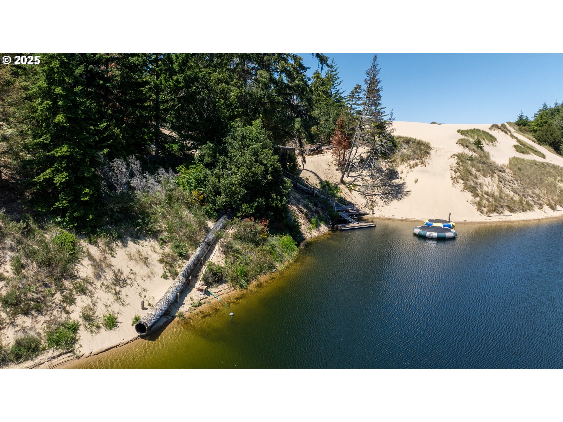 70298 Highway 101 Property Photo 24