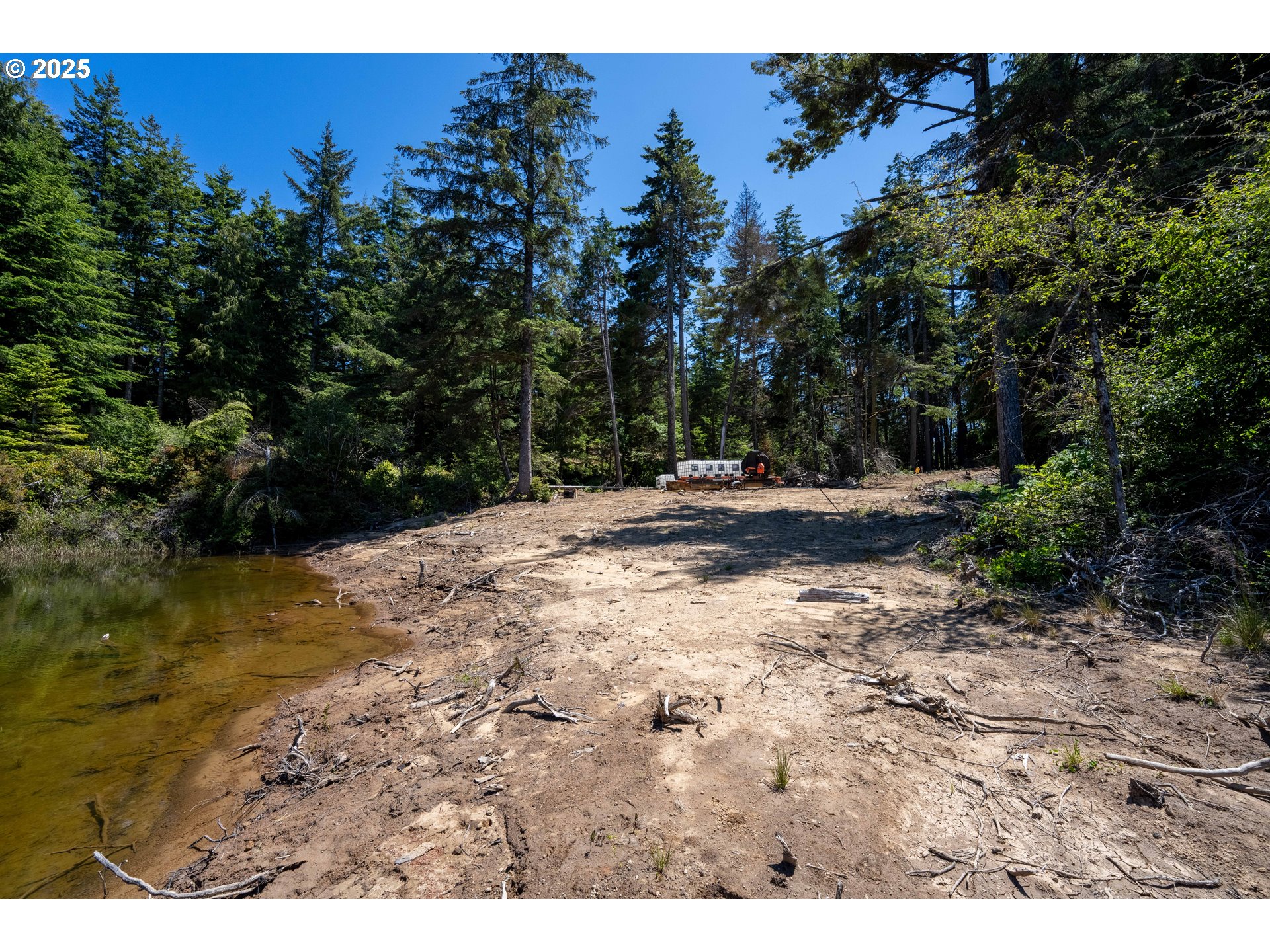 70298 Highway 101 Property Photo 29