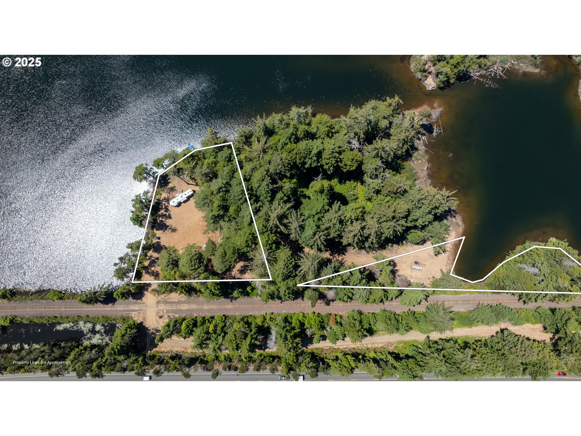 70298 Highway 101 Property Photo 34