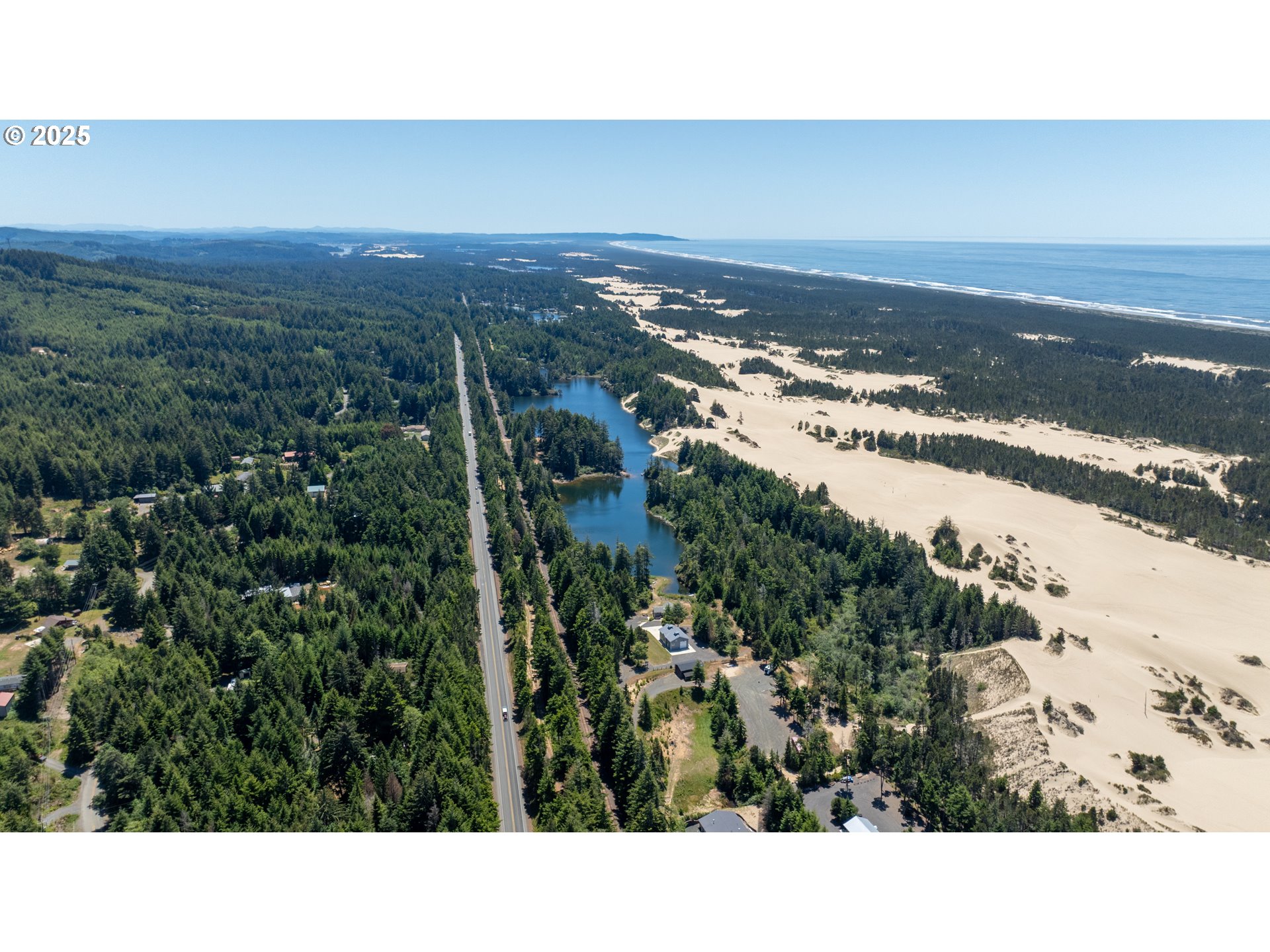 70298 Highway 101 Property Photo 35