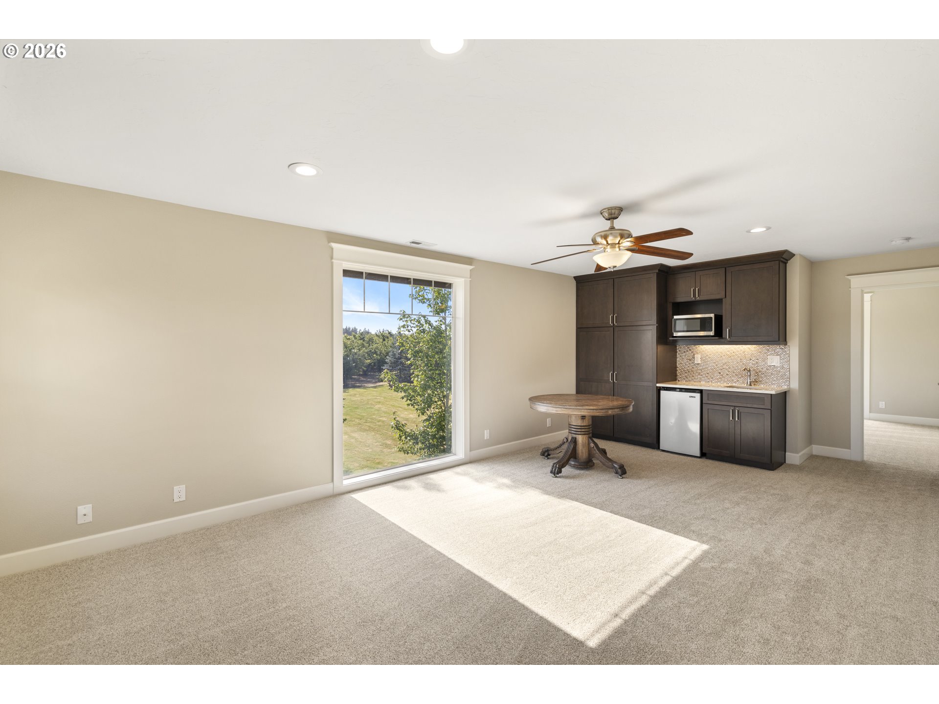 2043 Ne Chehalem Dr Property Photo 28
