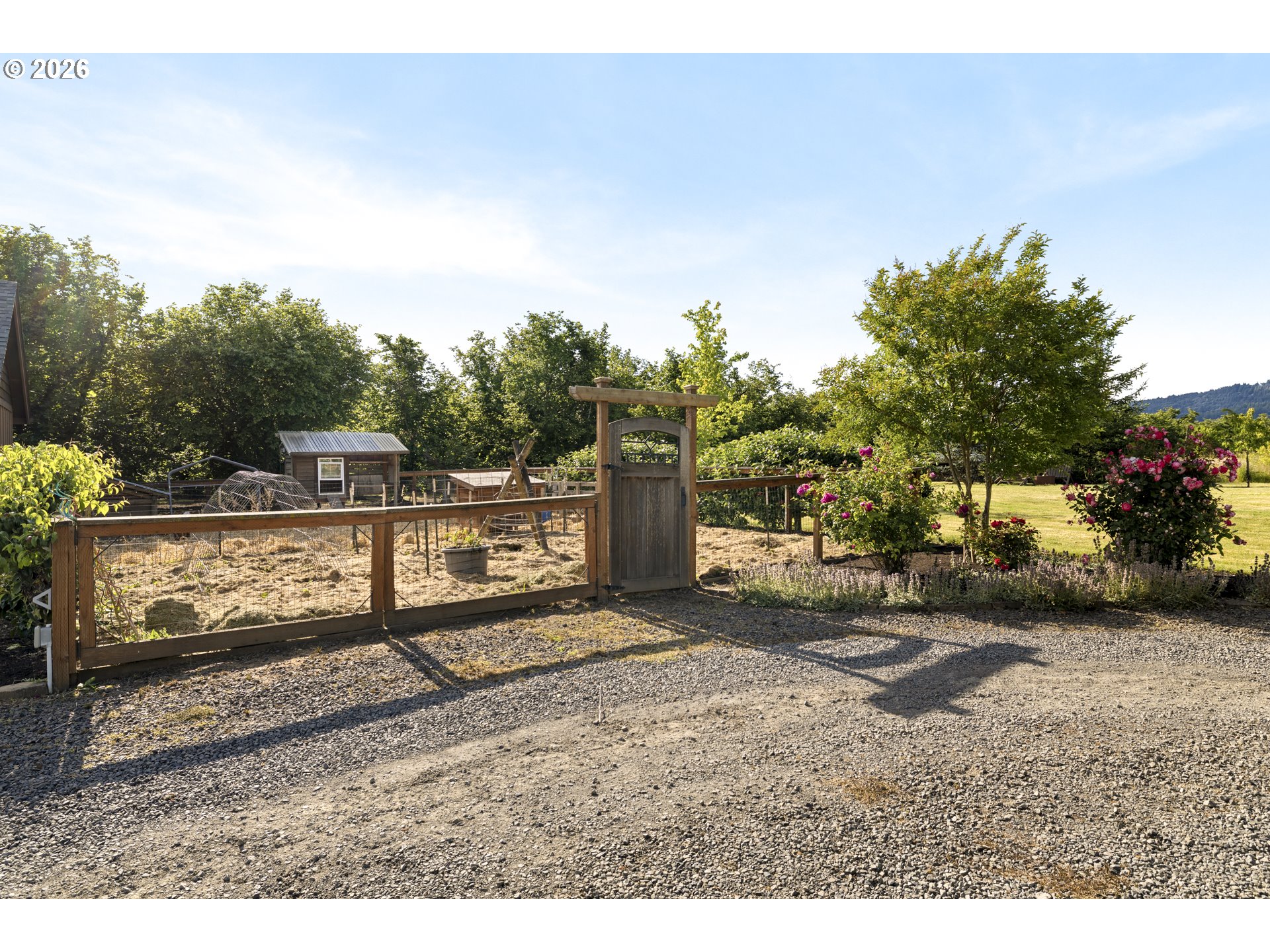 2043 Ne Chehalem Dr Property Photo 42