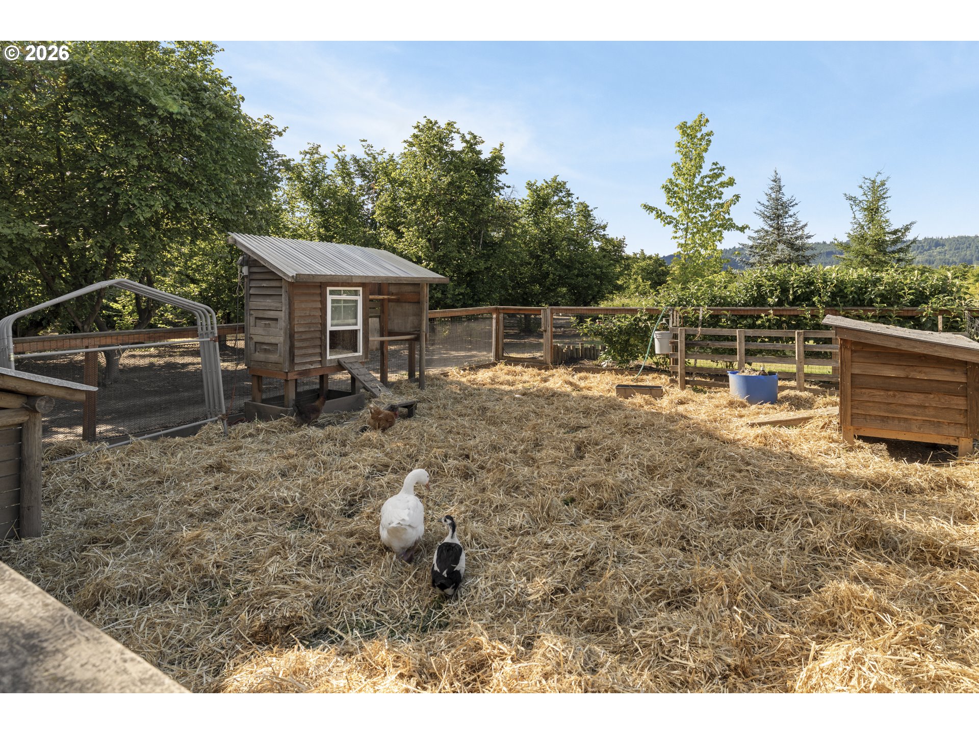 2043 Ne Chehalem Dr Property Photo 43