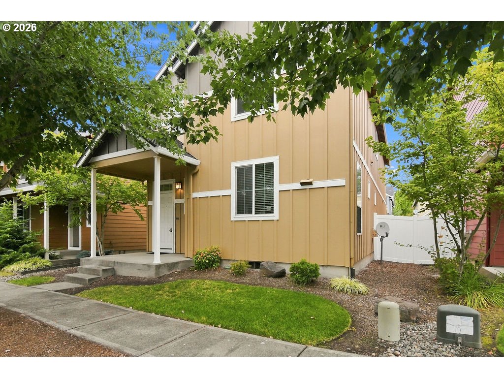 1210 Se 7th St Property Photo 3