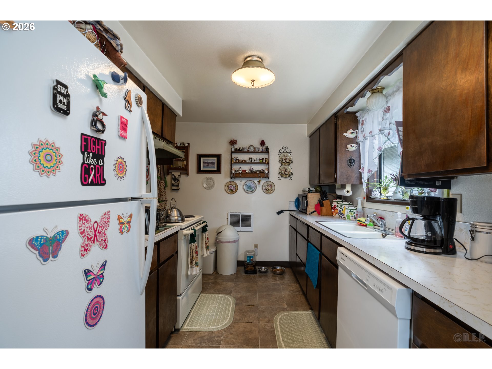 110 W C St Property Photo 5