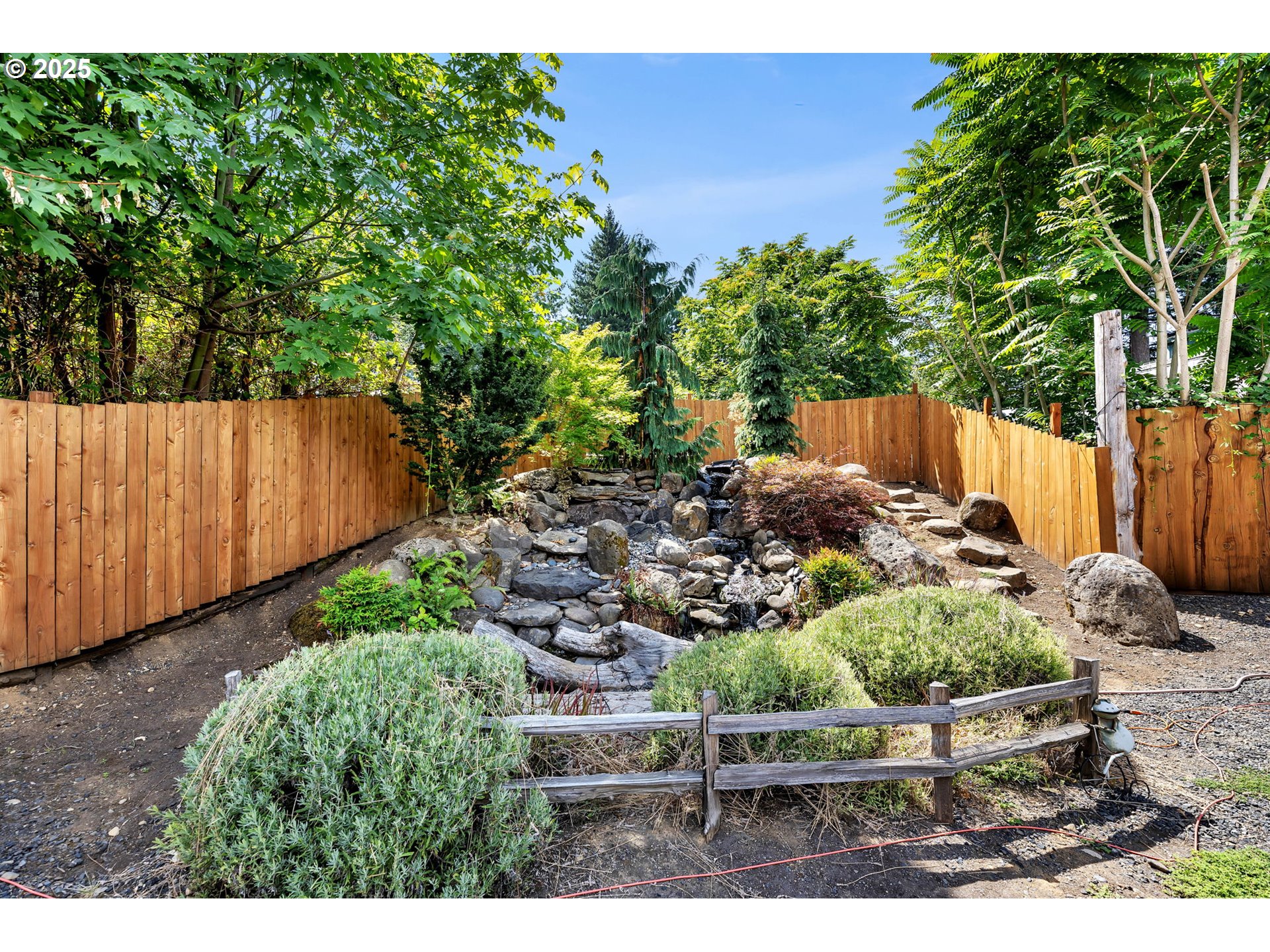 740 E St Property Photo 14