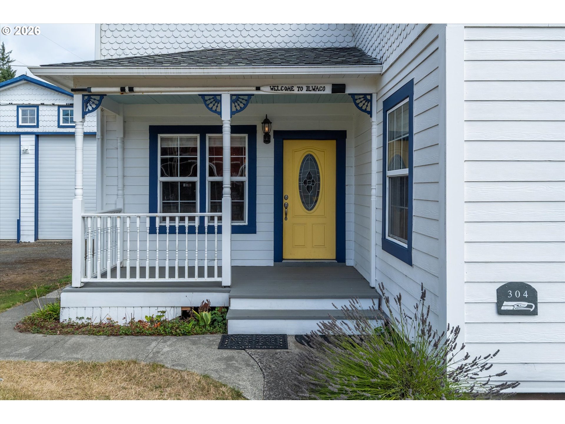 304 Spruce St Property Photo 2