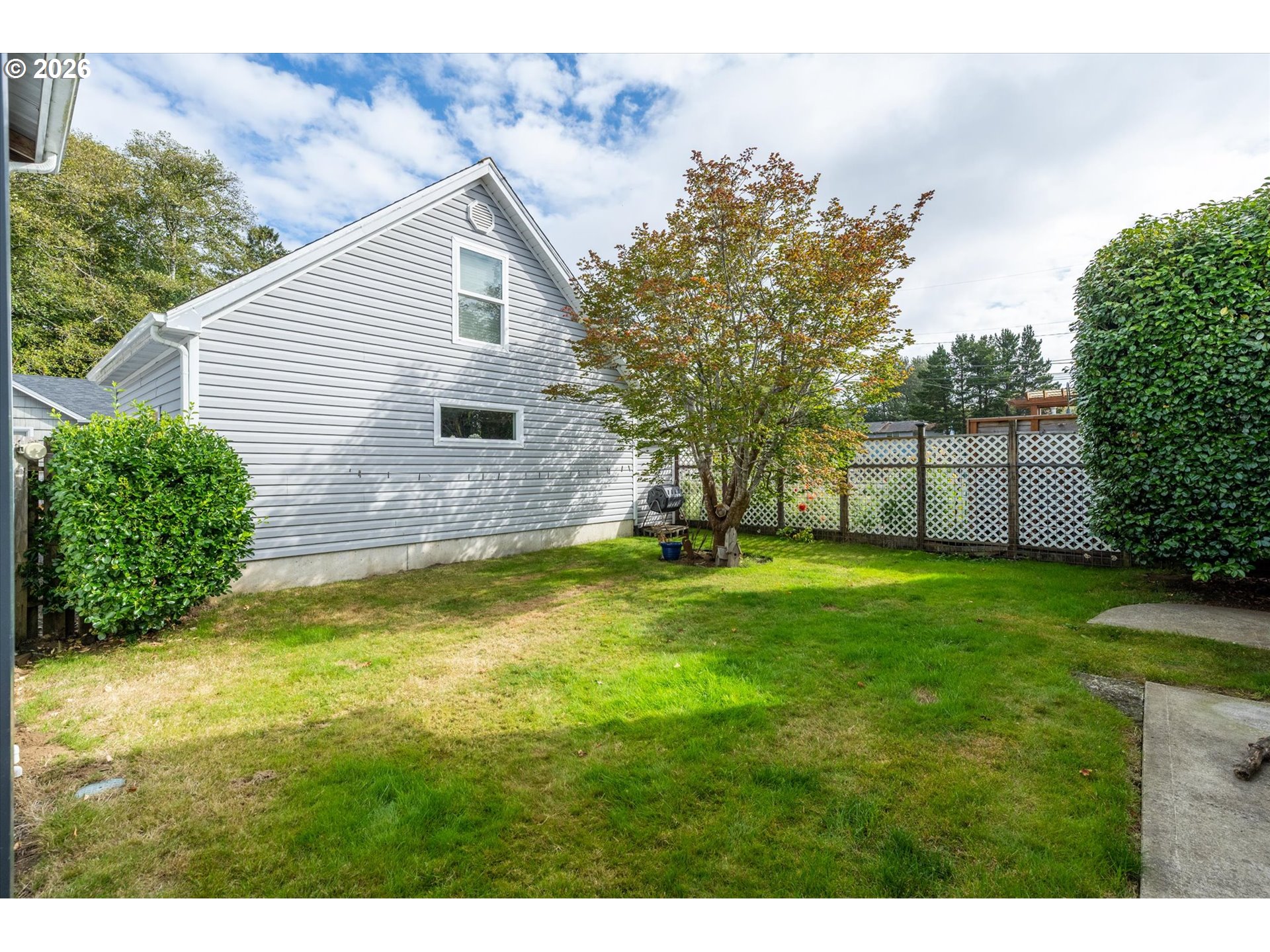 304 Spruce St Property Photo 36